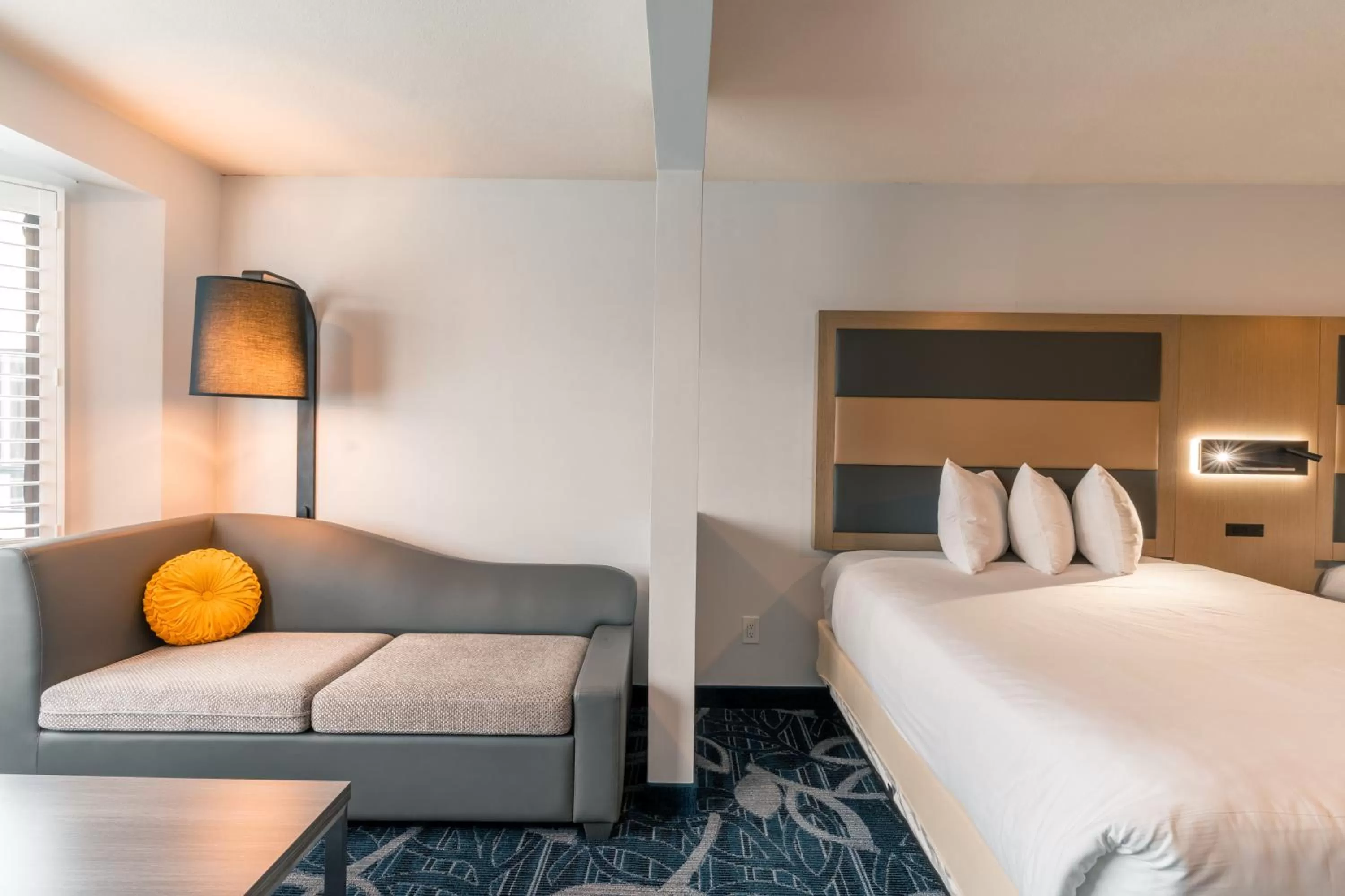 Bed in Hotel Aluxor SFO, Sapphire Boutique Collection