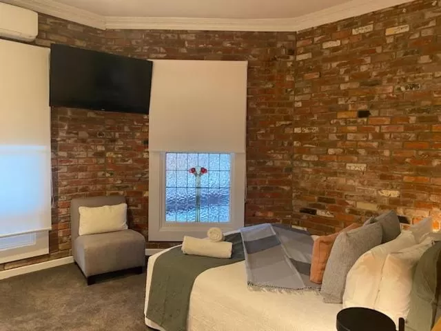 Bed in The Royal Daylesford Hotel