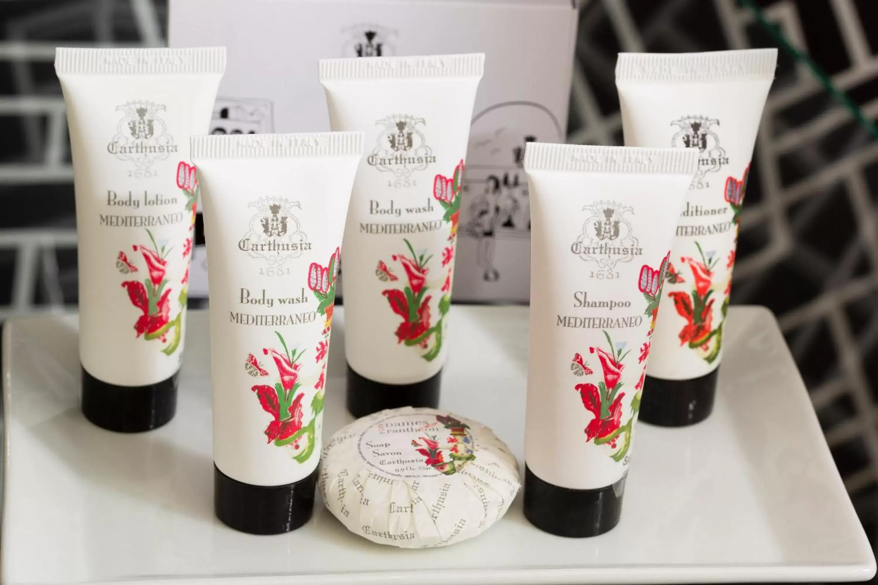 Comfort Family Room in Hôtel Les Dames du Panthéon Comfort Family Room in Hôtel Les Dames du Panthéon