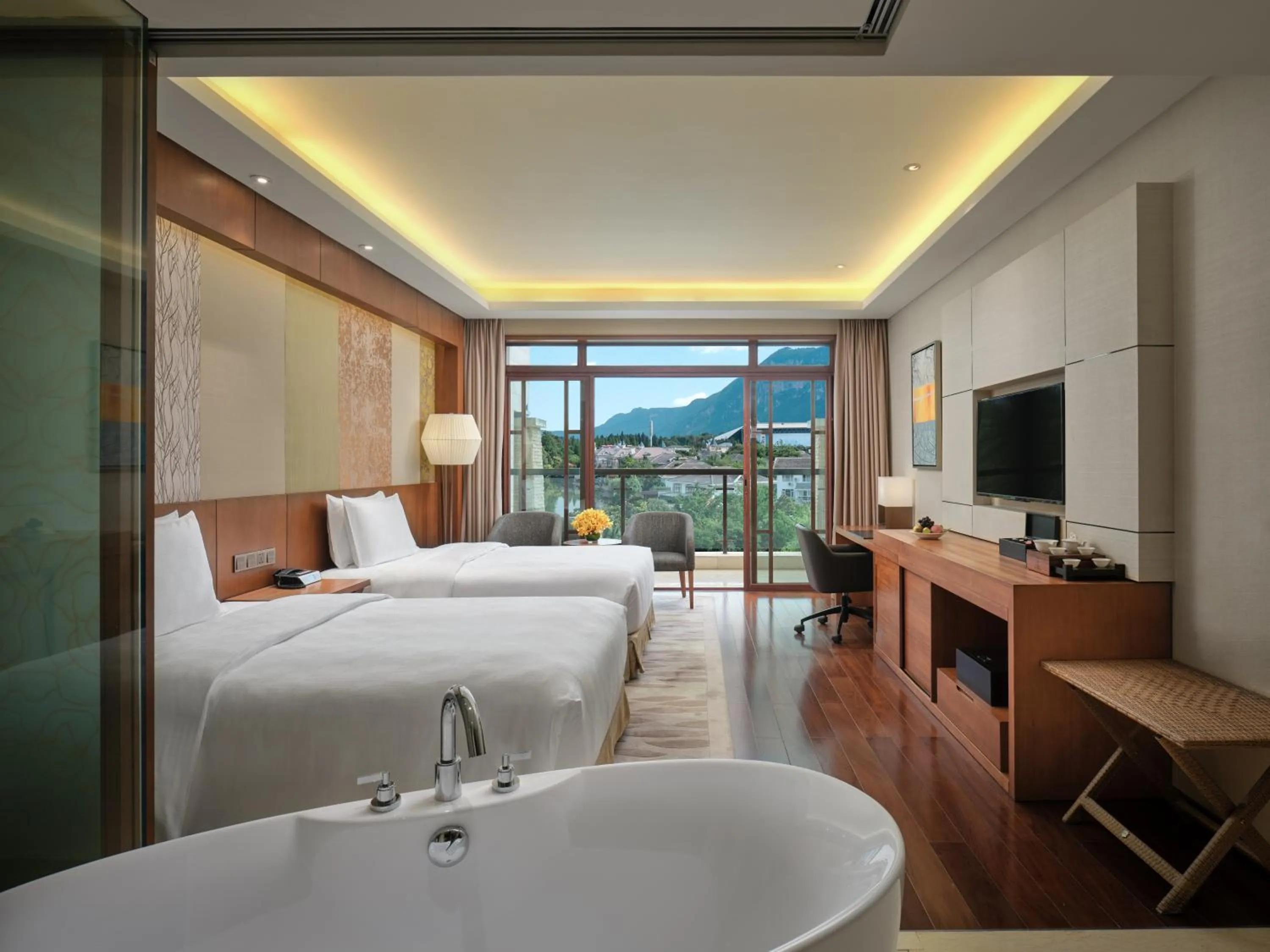 Bedroom, Bed in HUALUXE Hotels & Resorts Kunming