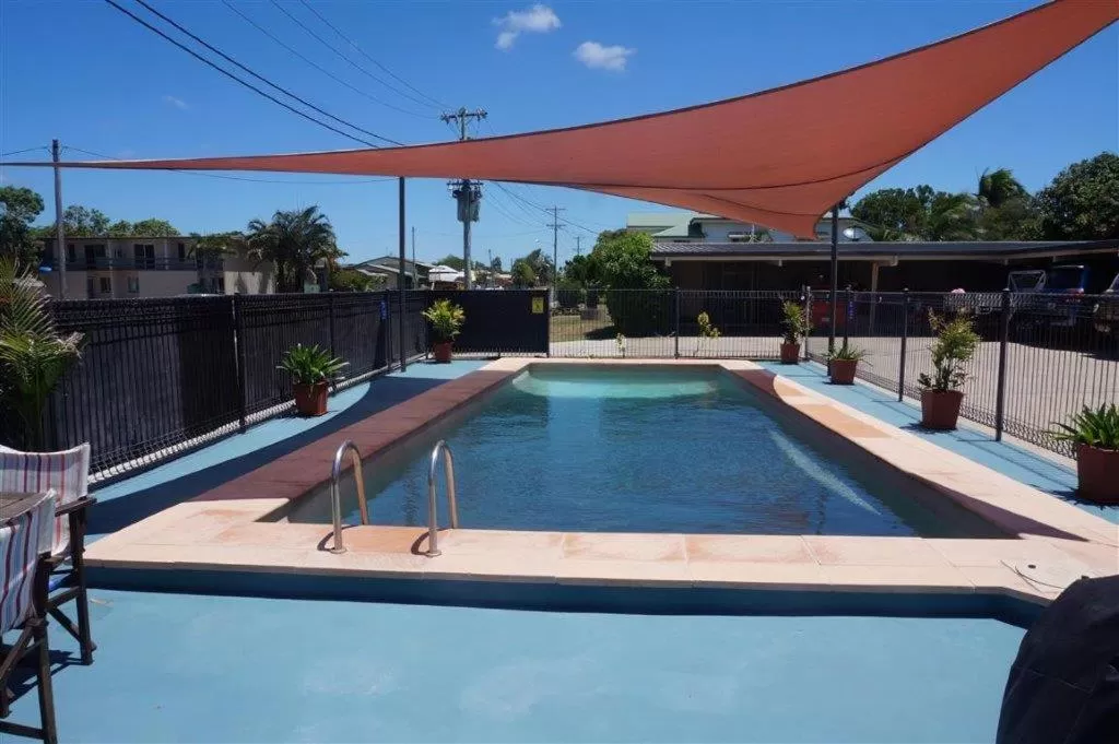 Swimming pool in A & A Motel