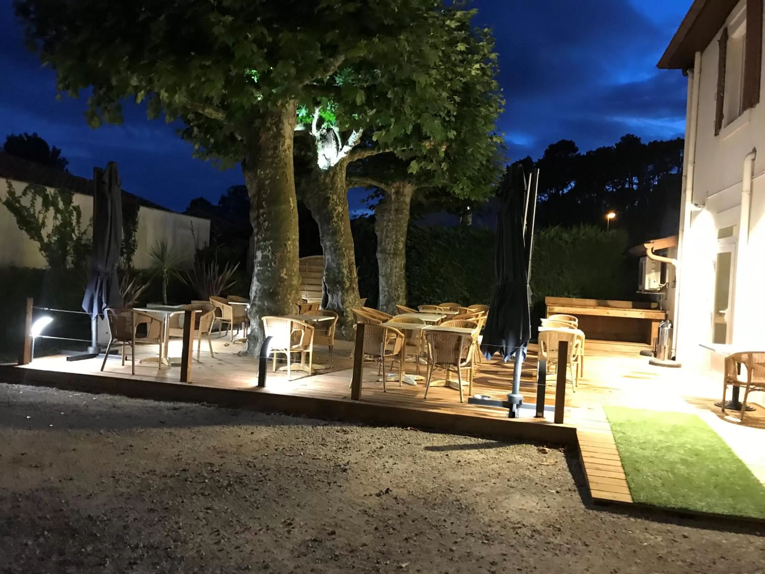 Property building in Hôtel La Cote d'Argent