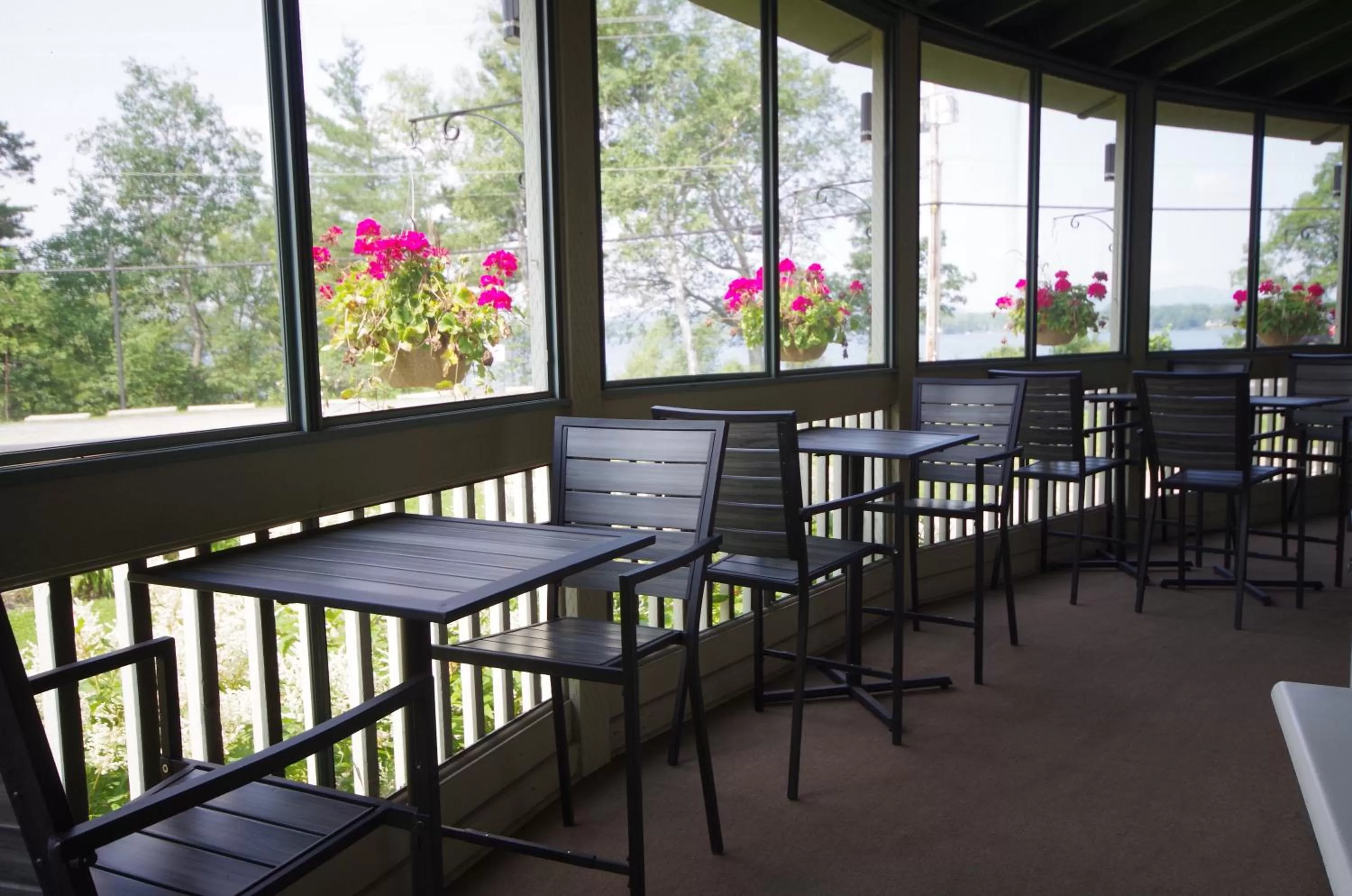 Restaurant/places to eat in Hotel Lac Brome