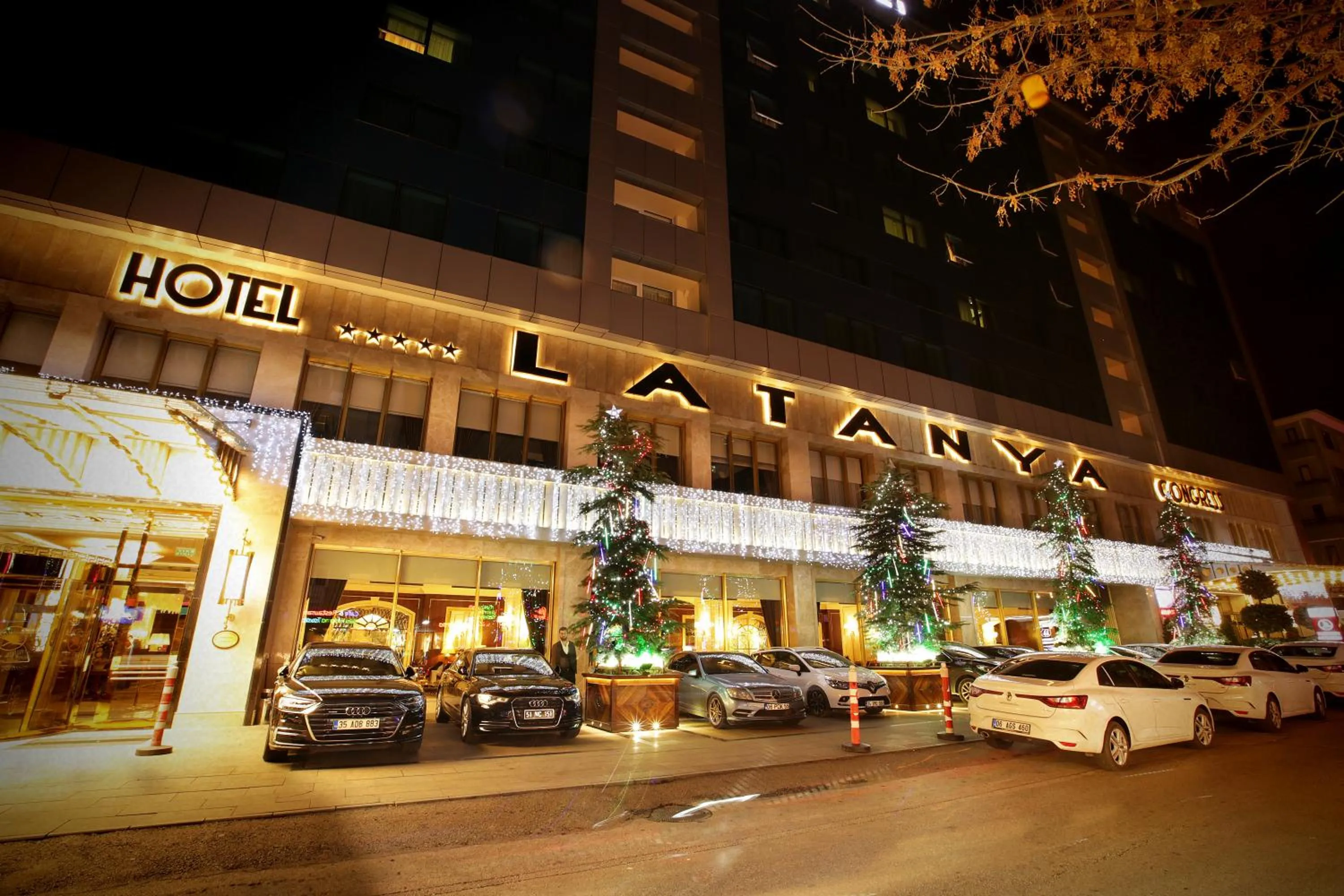 Facade/entrance in Latanya Hotel Ankara