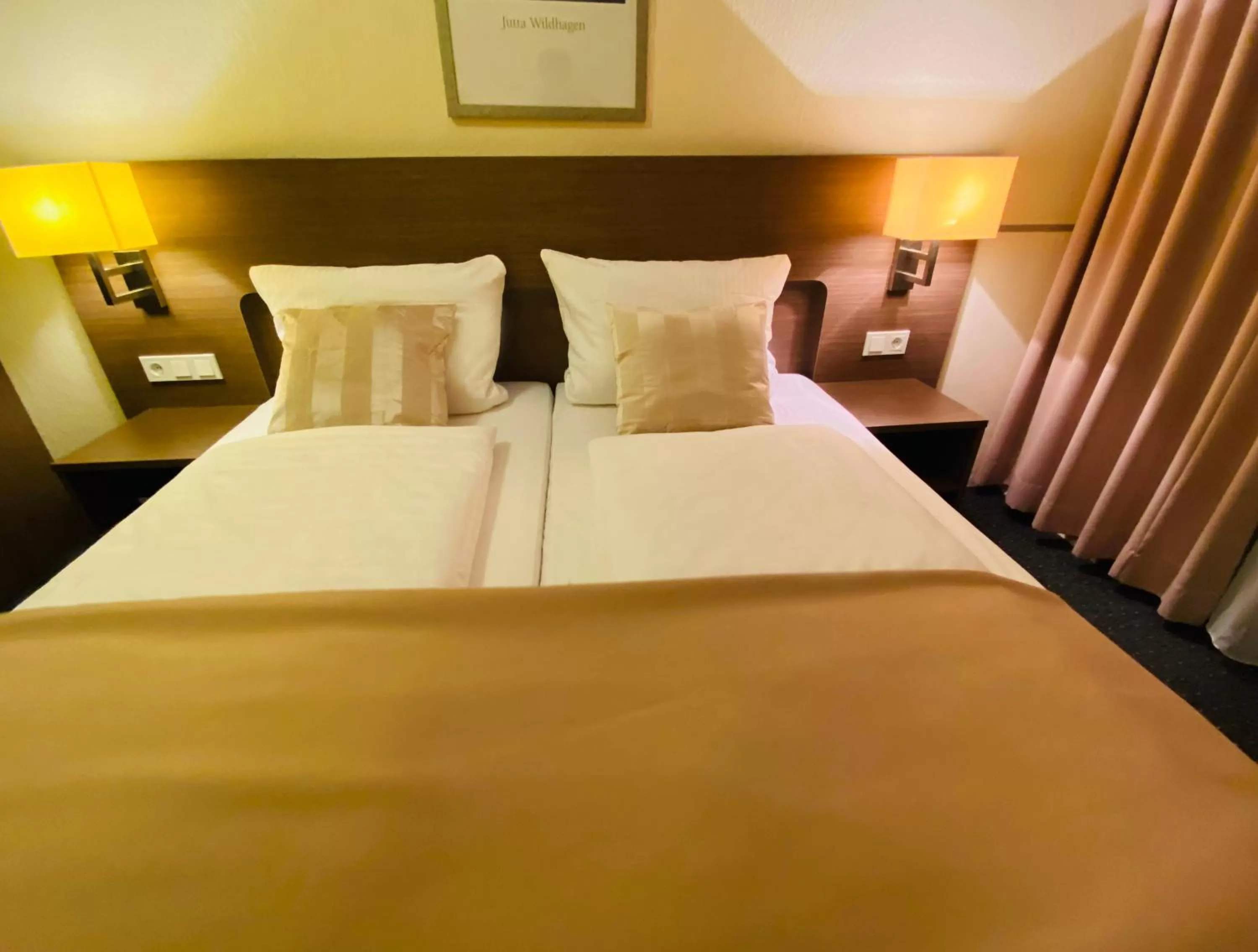 Bed in Hotel Hansehof