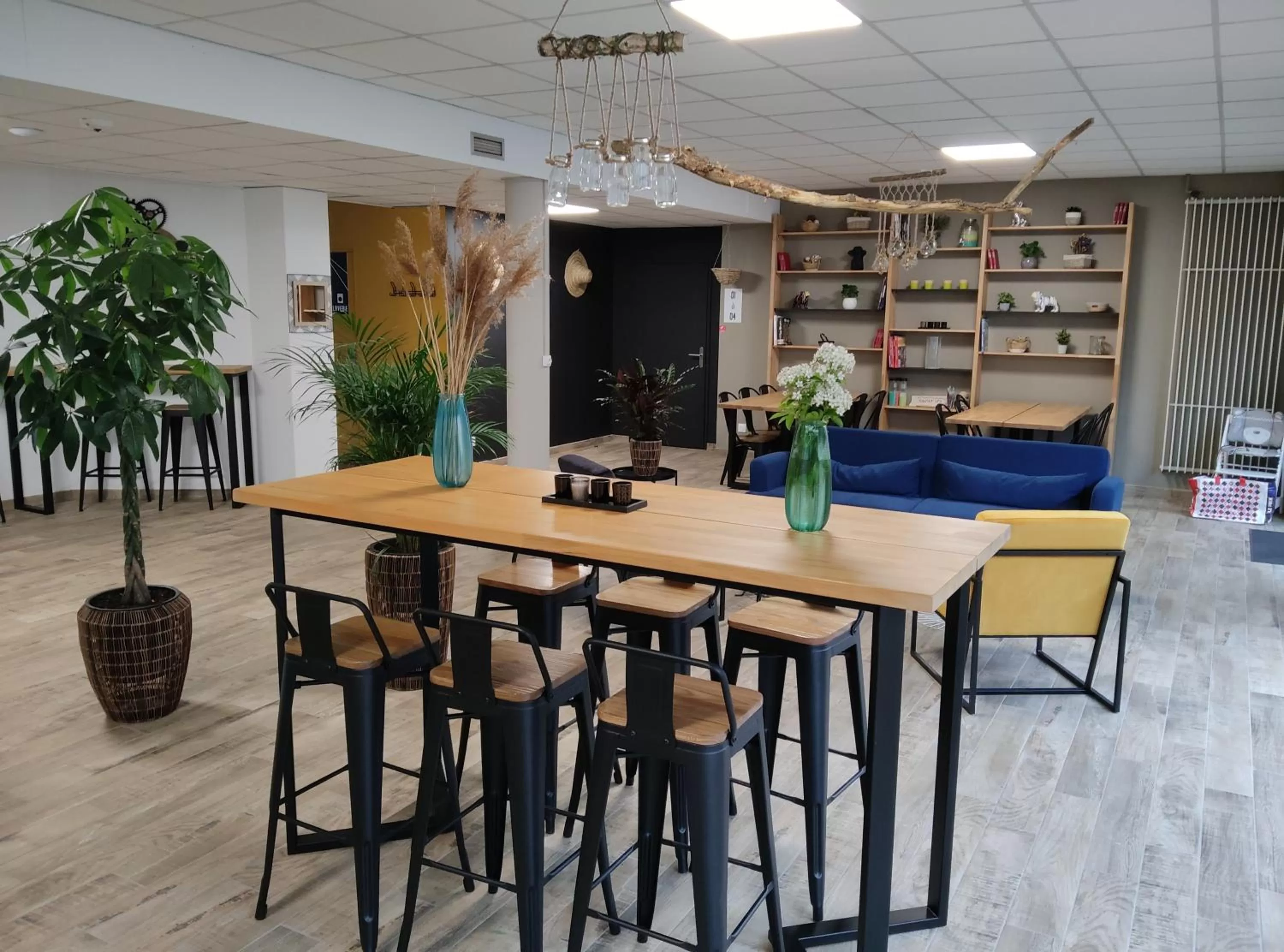 Lounge/Bar in Villa Raphaëlle #2 Centre ville avec parking