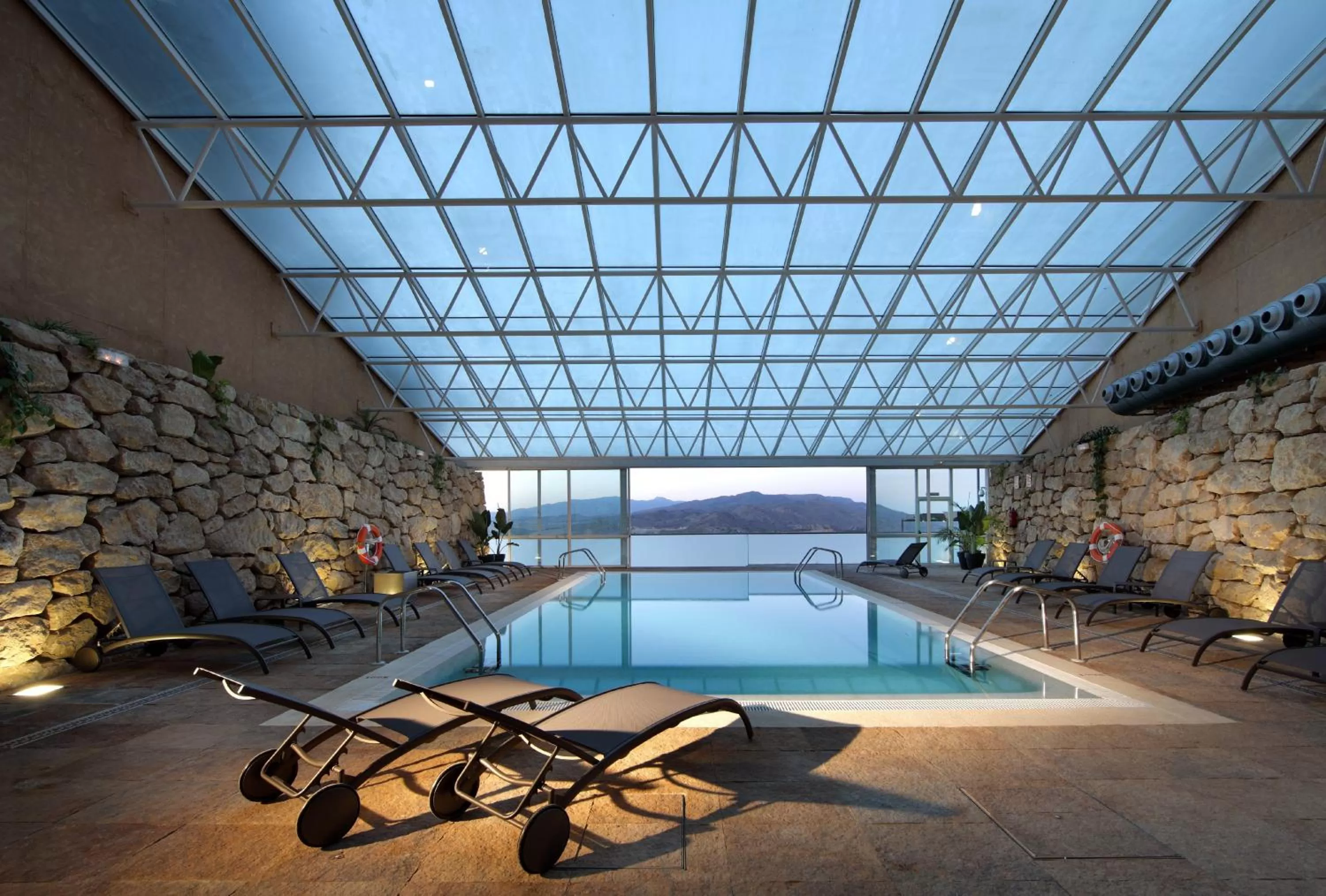Swimming pool in Parador de Lorca