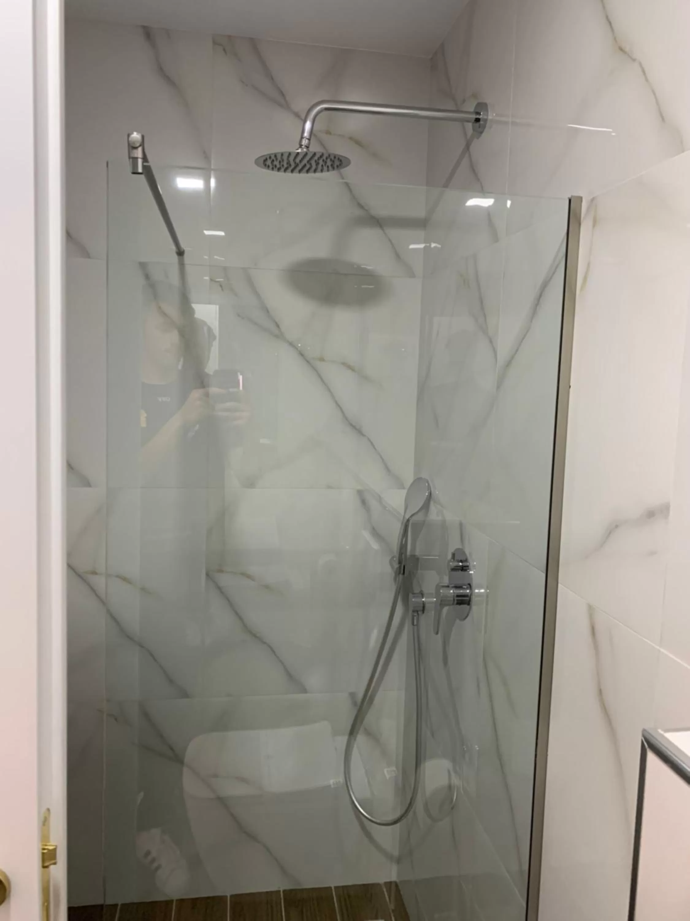 Bathroom in Grand Hotel Pogradec