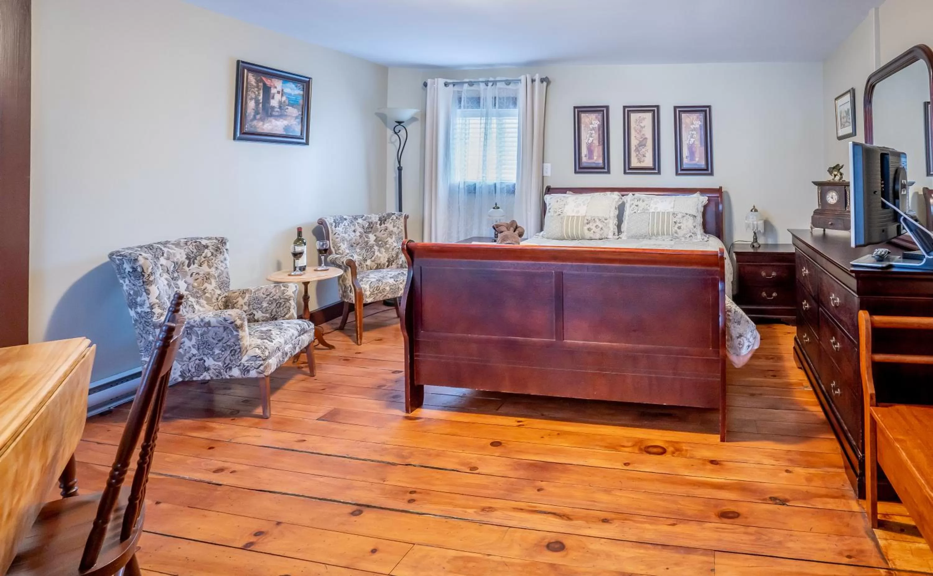 Bedroom in Au Coeur De Magog