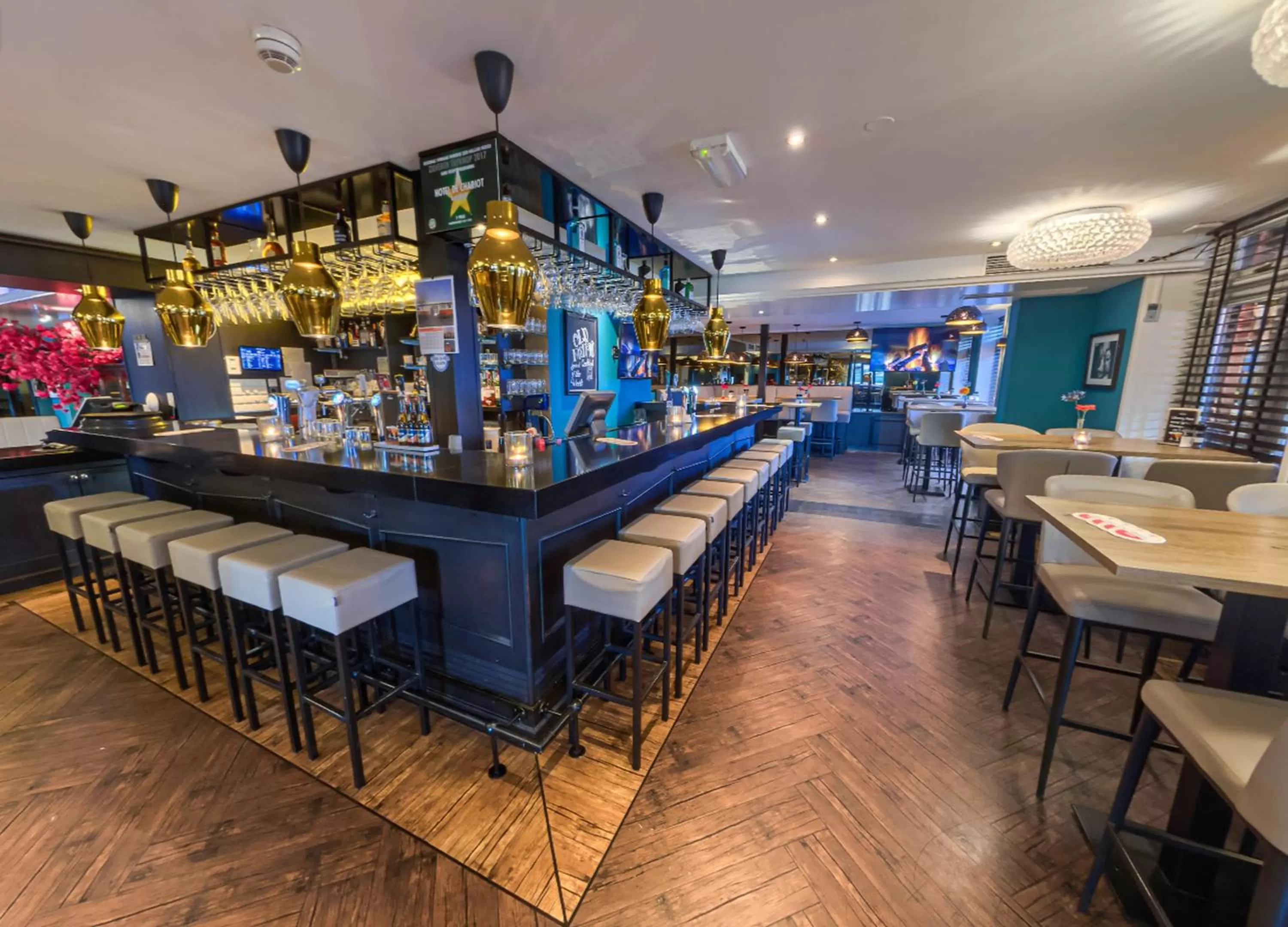 Restaurant/places to eat in Boutique Hotel Chariot - Amsterdam Schiphol Airport