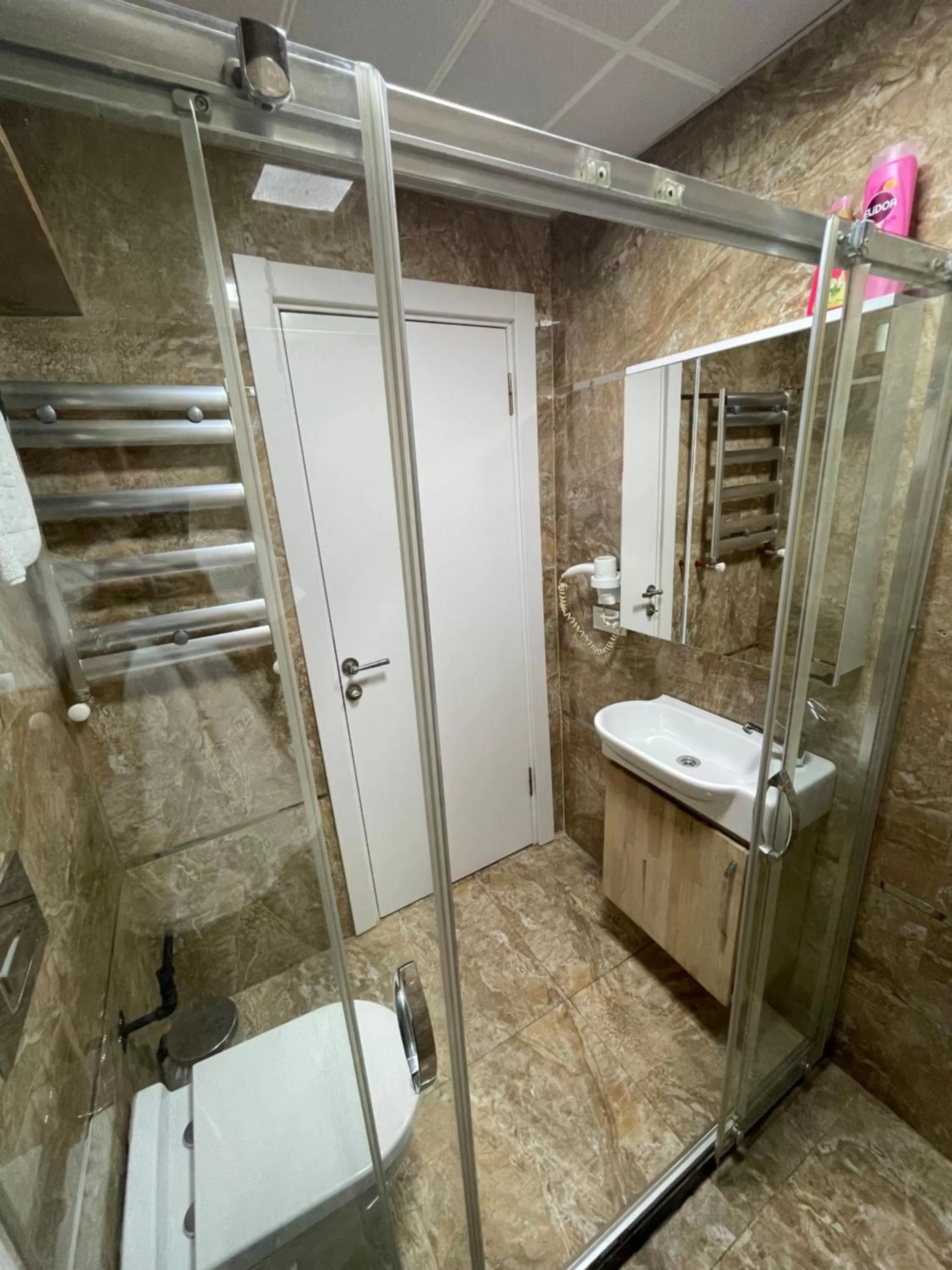 Shower in Arat Apartments