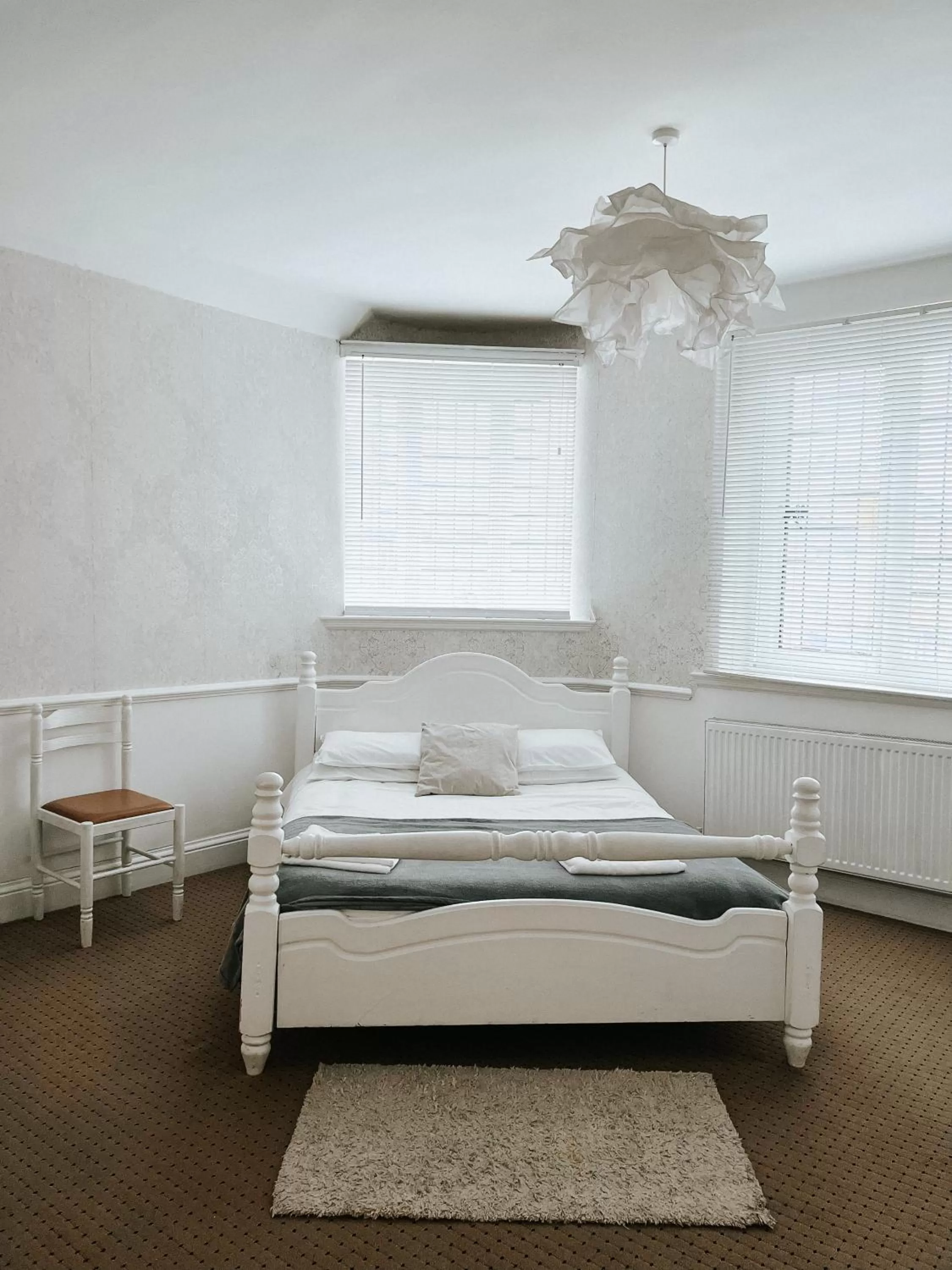 Bed in The Red Lion Inn