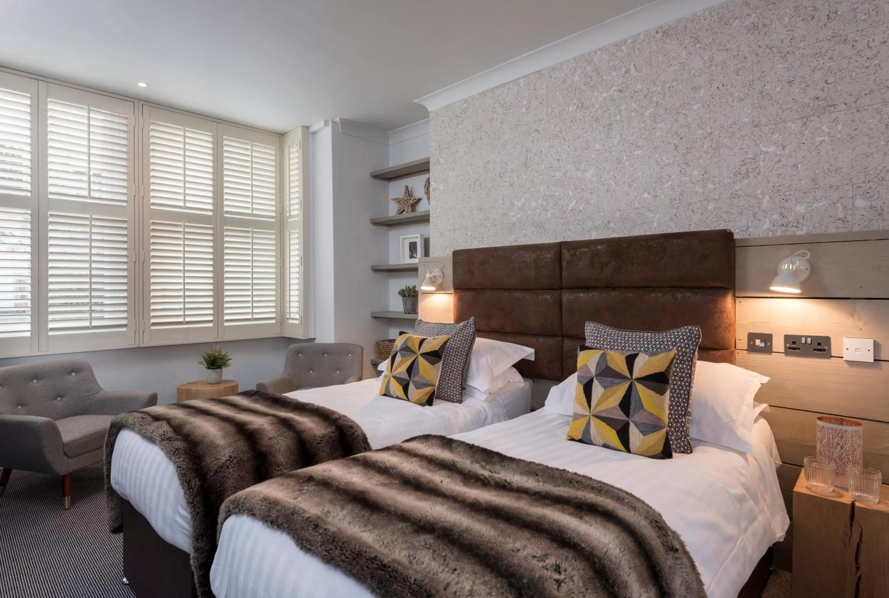 Photo of the whole room, Bed in Jorvik House