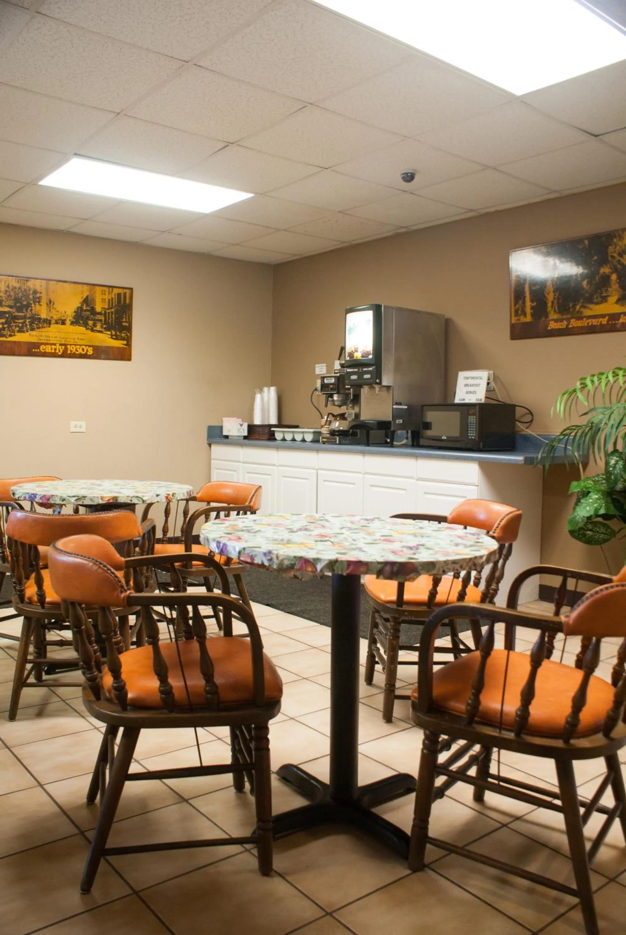 Lounge or bar in Scottish Inn Downtown Jacksonville