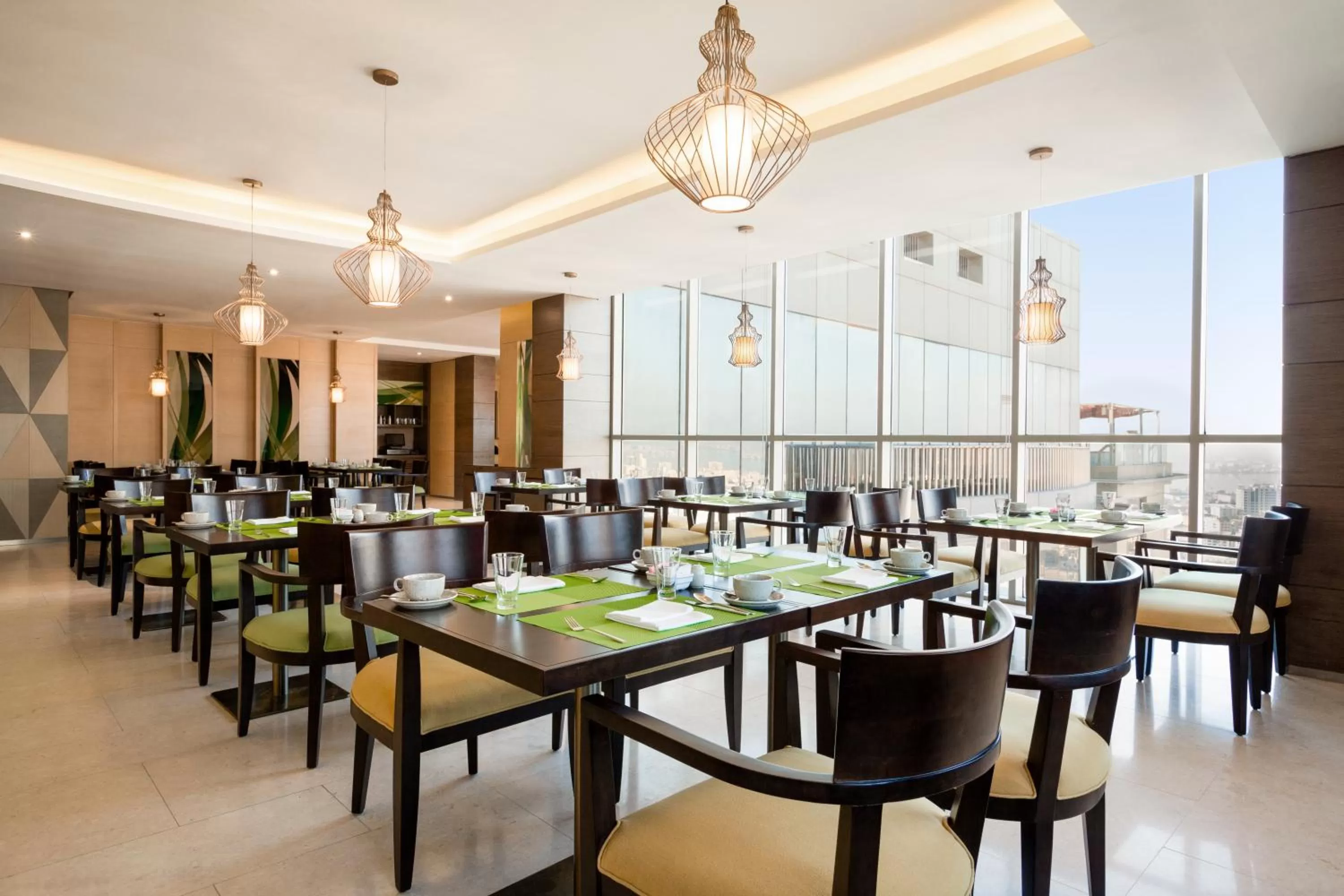 Restaurant/places to eat in Wyndham Garden Manama