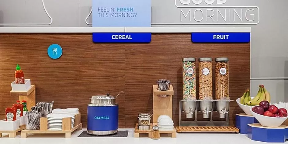 Breakfast in Holiday Inn Express & Suites Palm Desert - Millennium by IHG