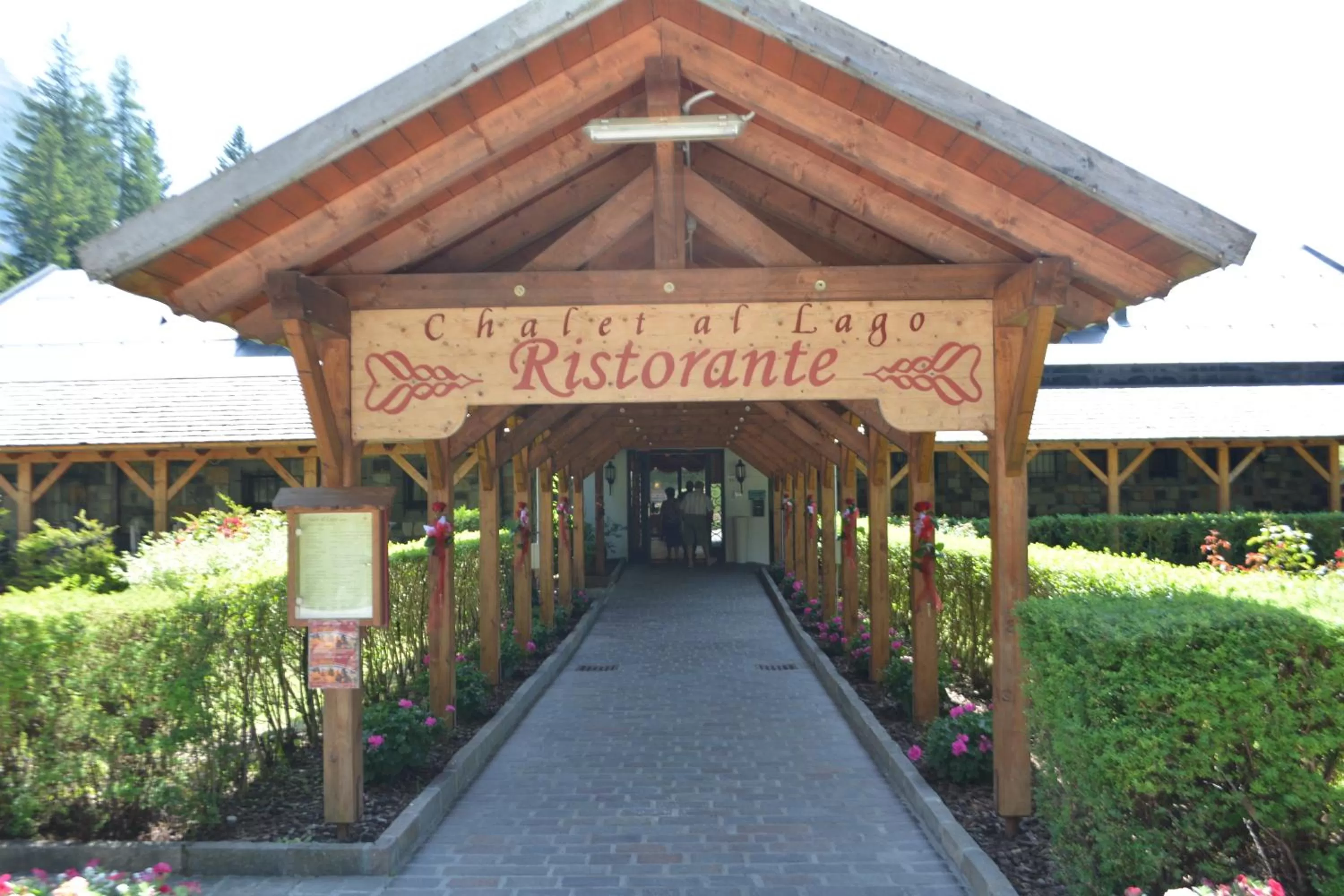 Facade/entrance in Chalet Al Lago