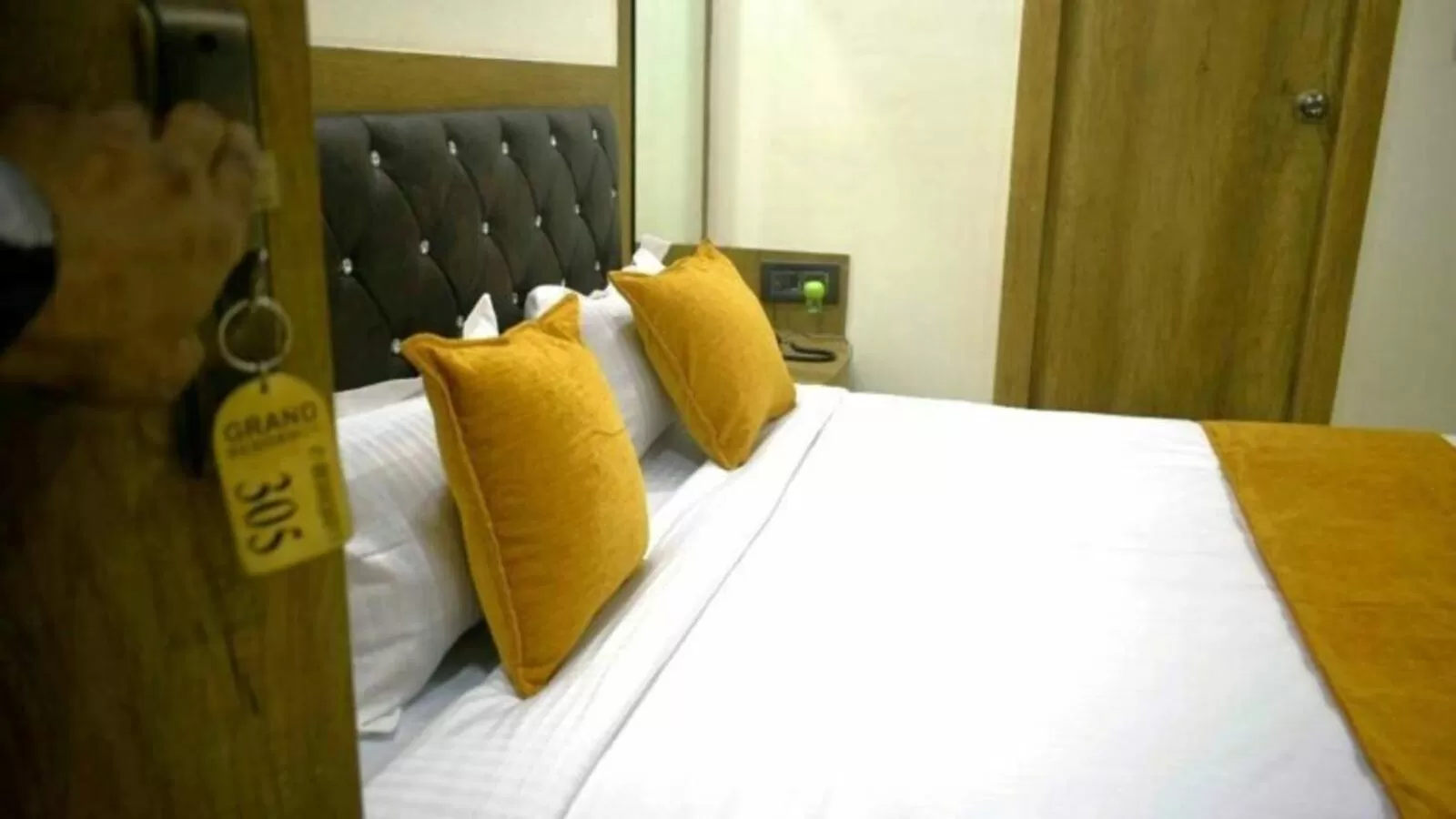 Bedroom, Bed in Hotel Grand Residency