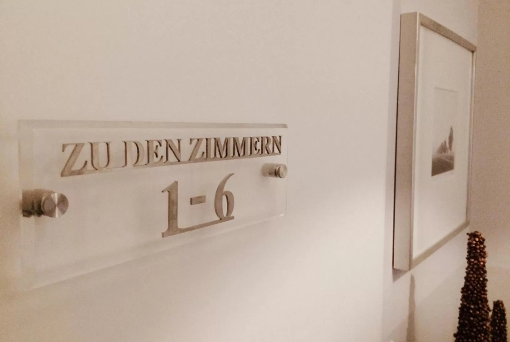 Property logo or sign in Hotel Heddernheimer Hof