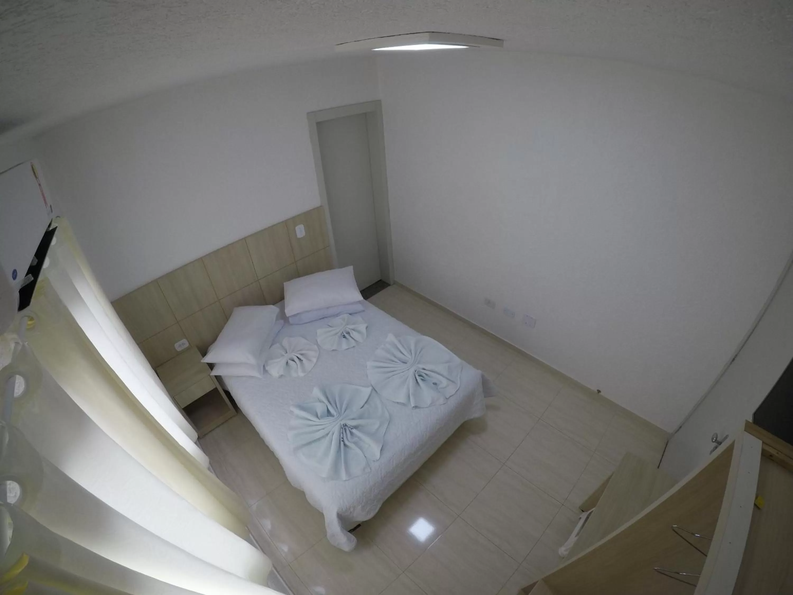 Photo of the whole room, Bed in Hotel Dove