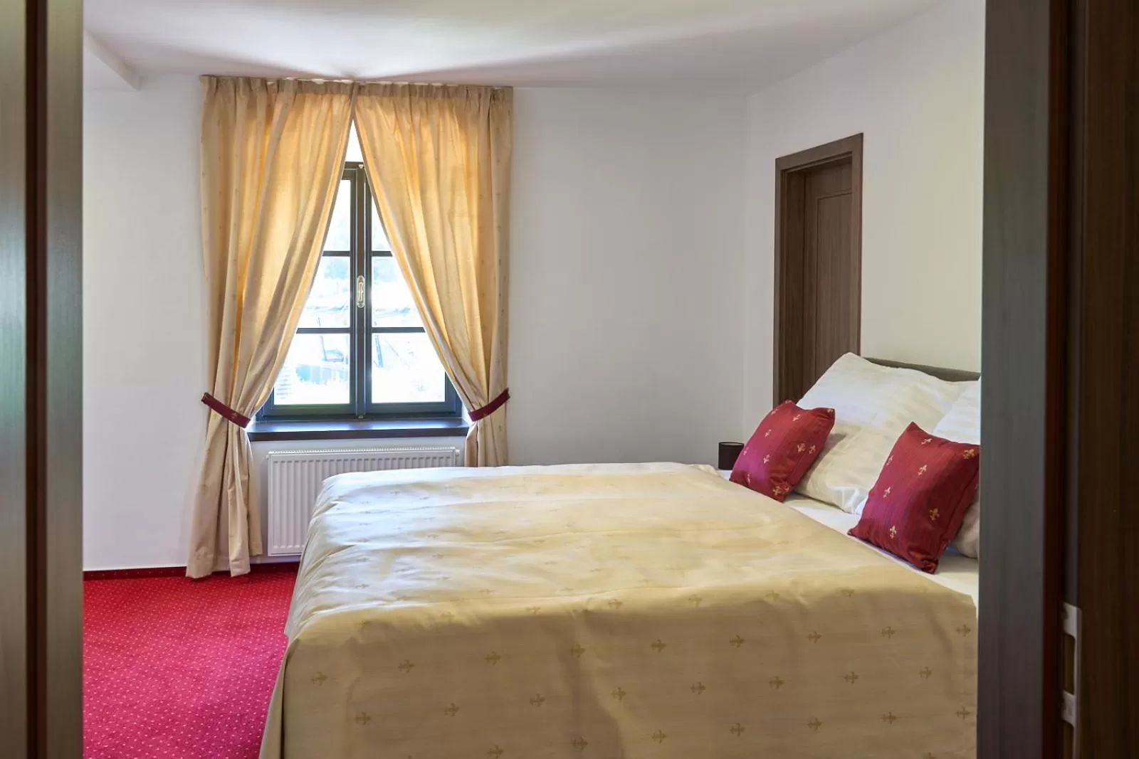 Bed in Vila Lovců králových