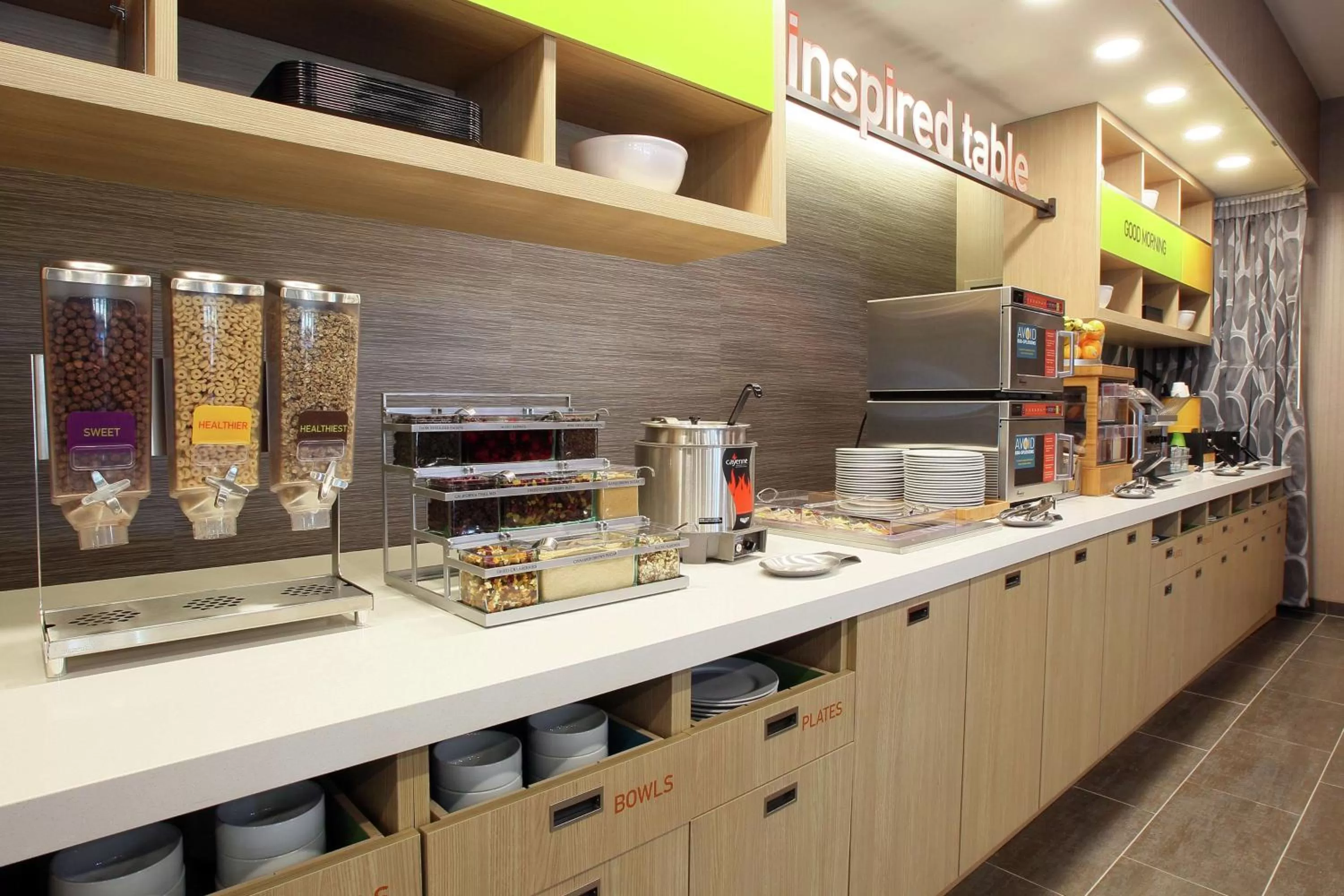 Breakfast in Home2 Suites By Hilton Nampa