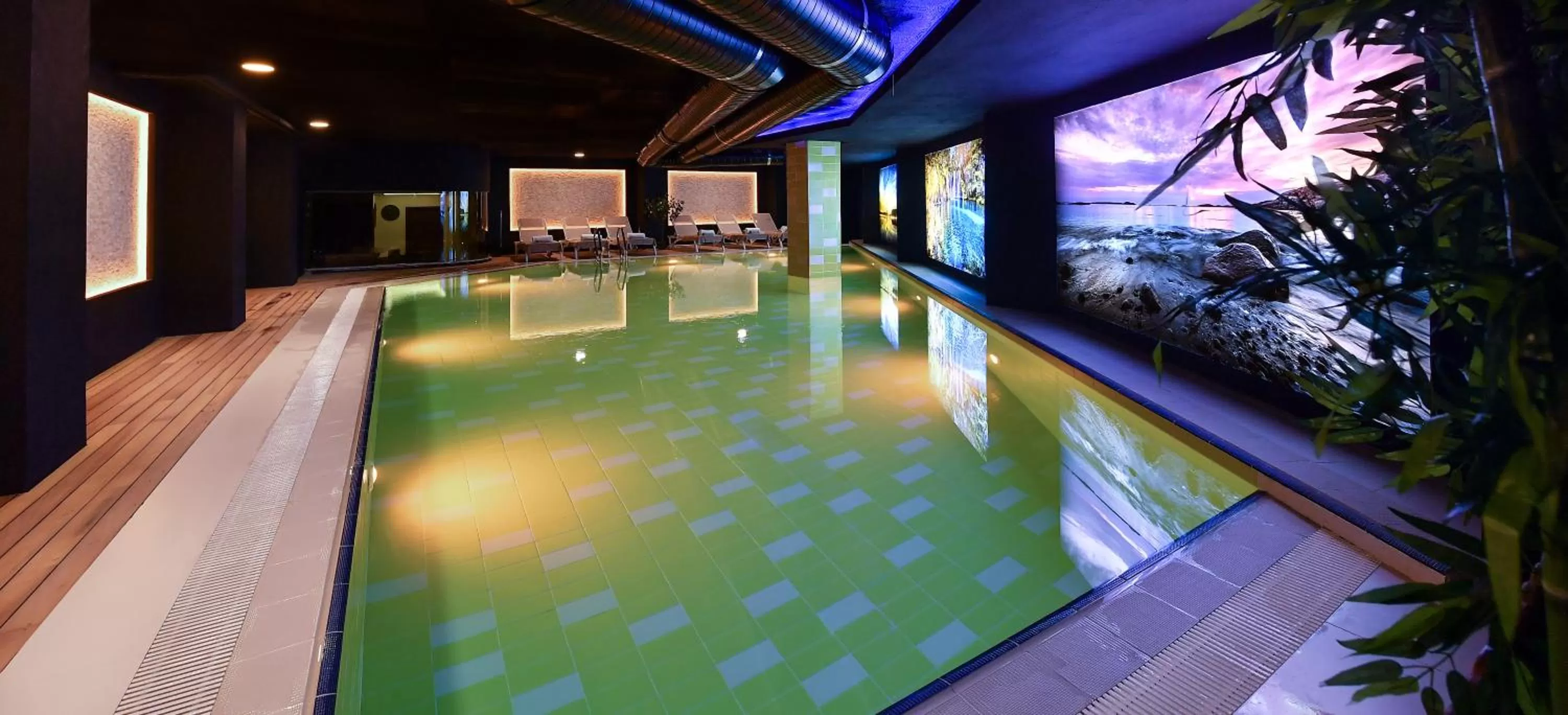 Swimming pool in Altın Otel & Spa Balıkesir