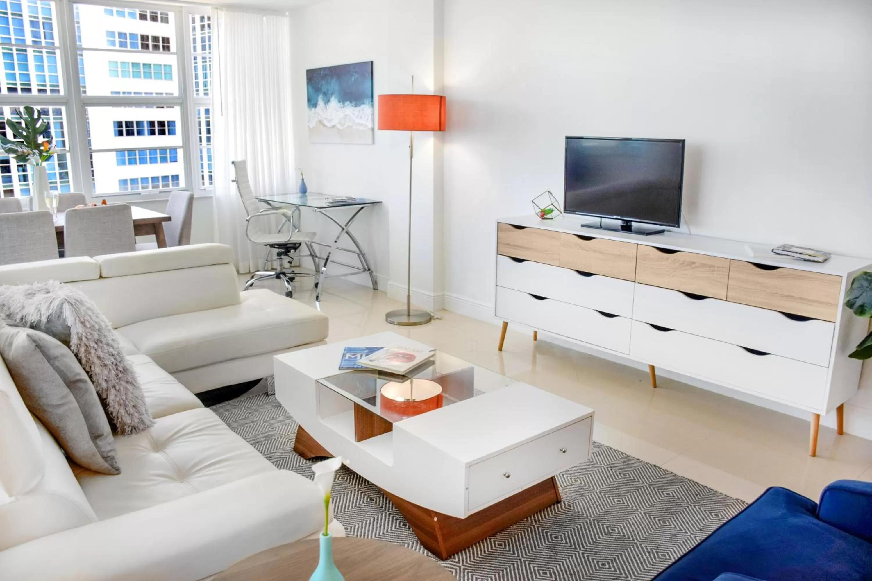 Living room in Seacoast Suites on Miami Beach