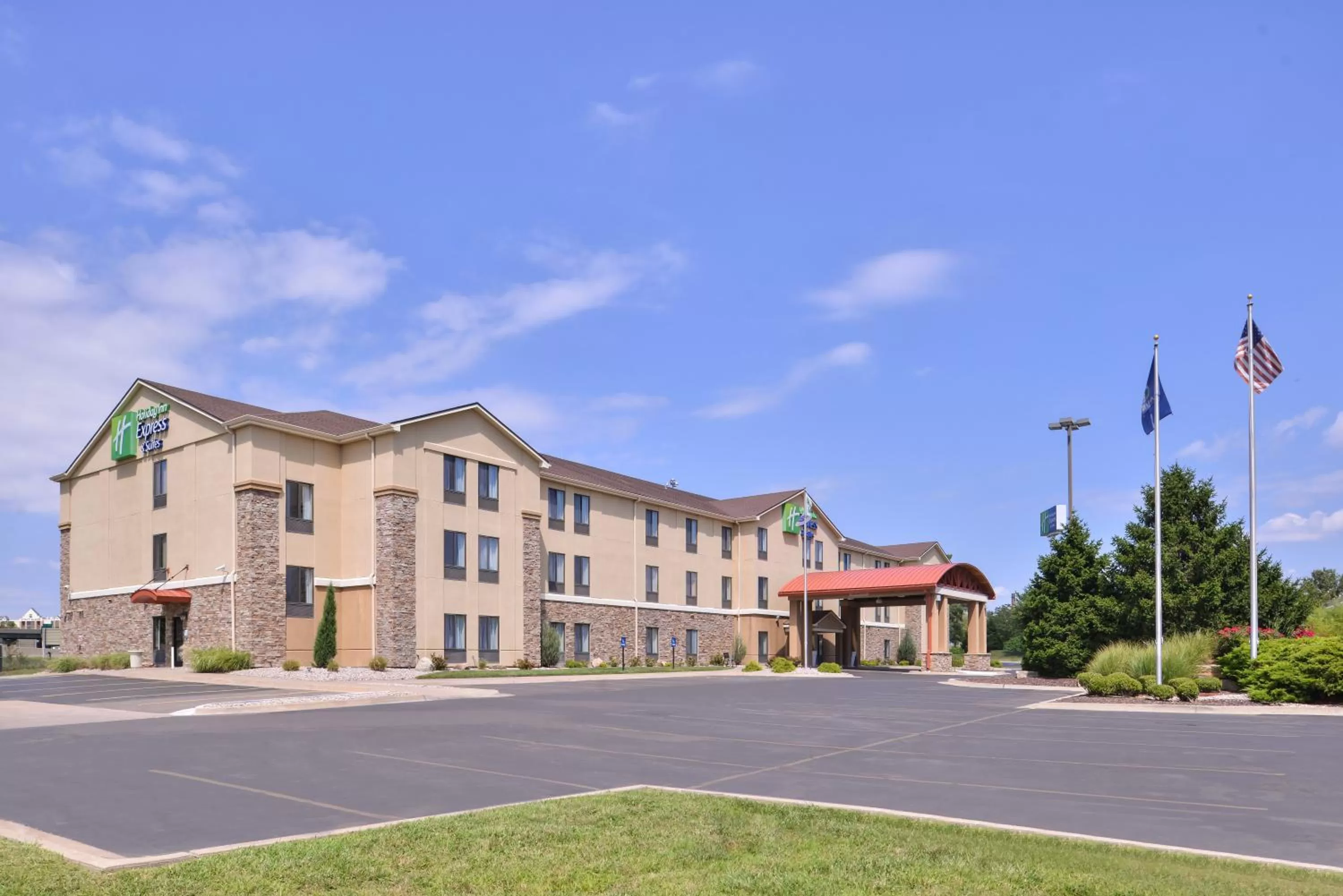 Property building in Holiday Inn Express & Suites Topeka West I-70 Wanamaker by IHG