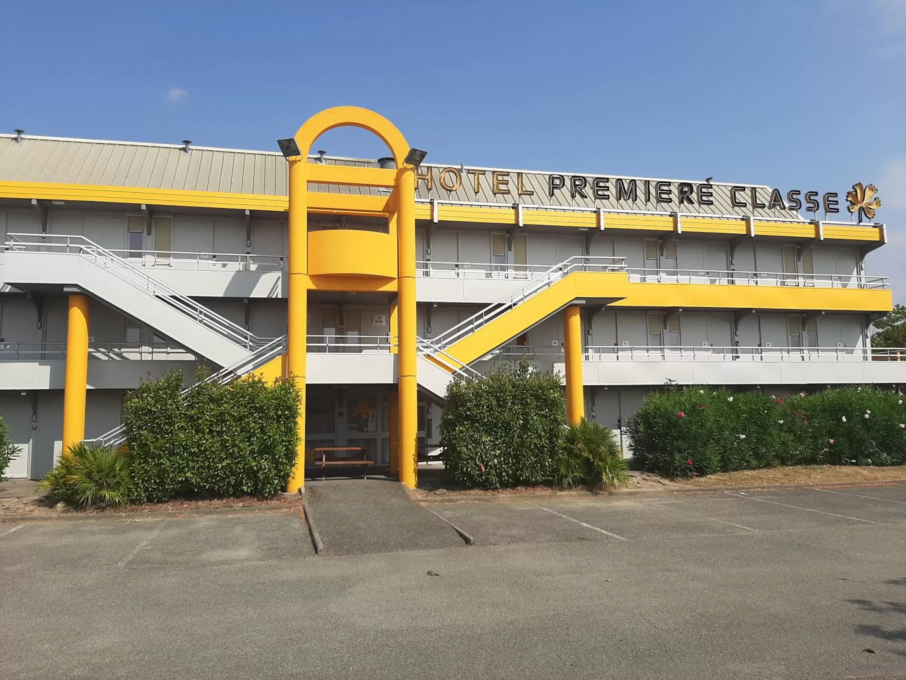 Facade/entrance in Premiere Classe Carcassonne