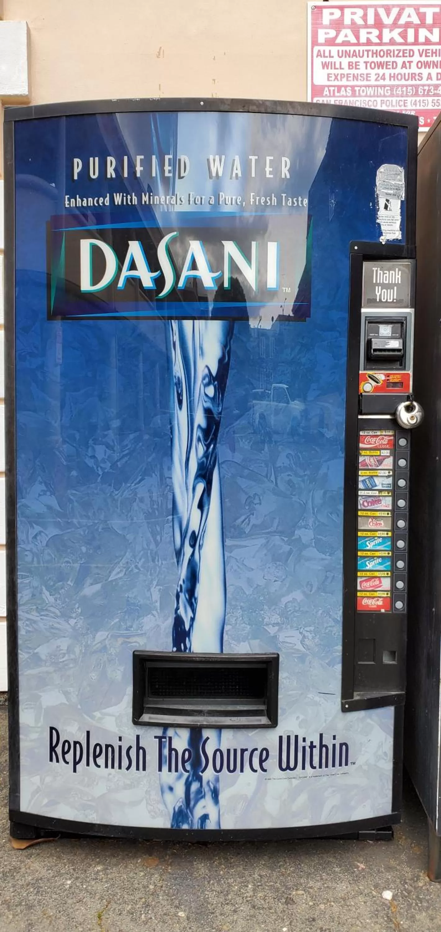 Area and facilities in Town House Motel