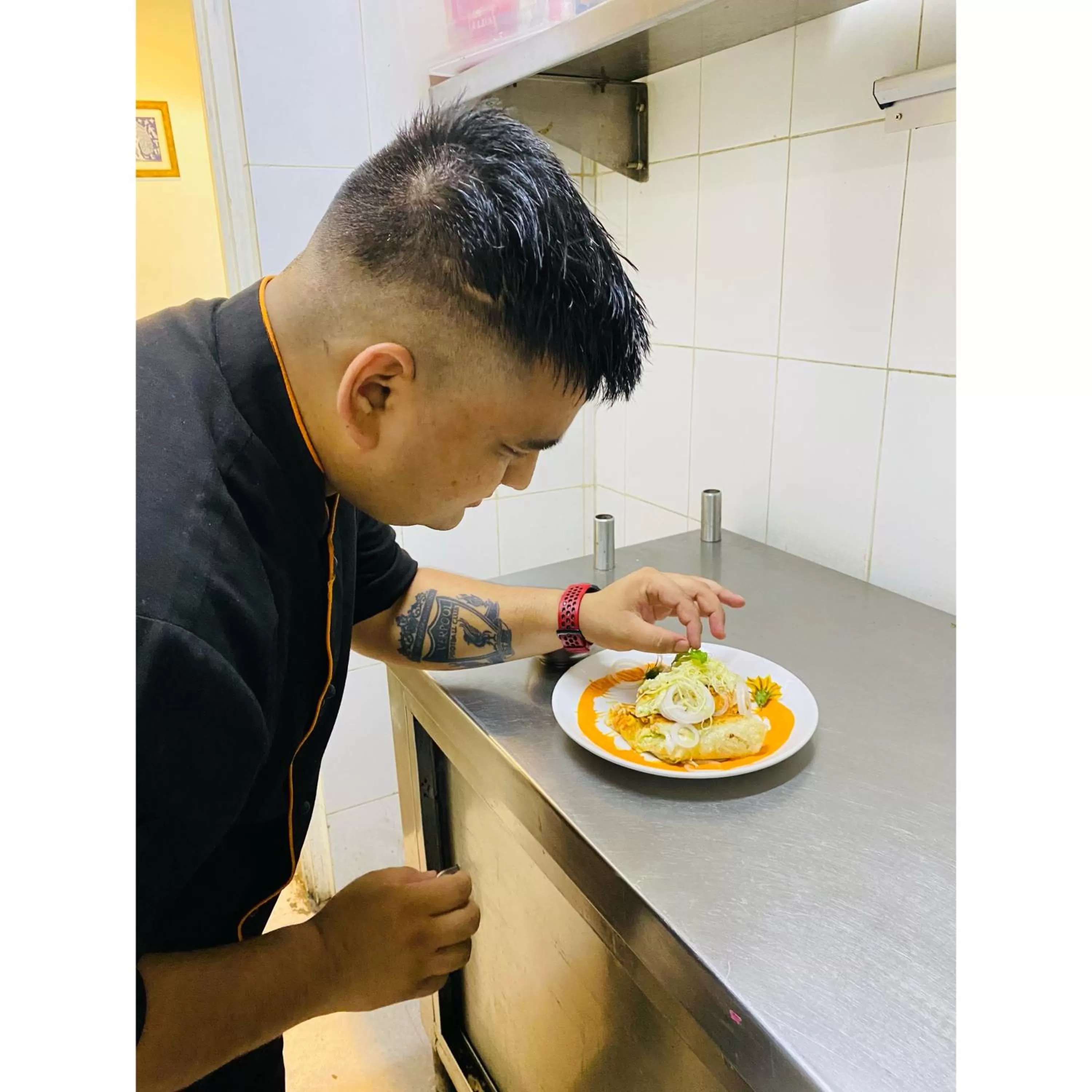 Kitchen or kitchenette in Yog Niketan By Sanskriti