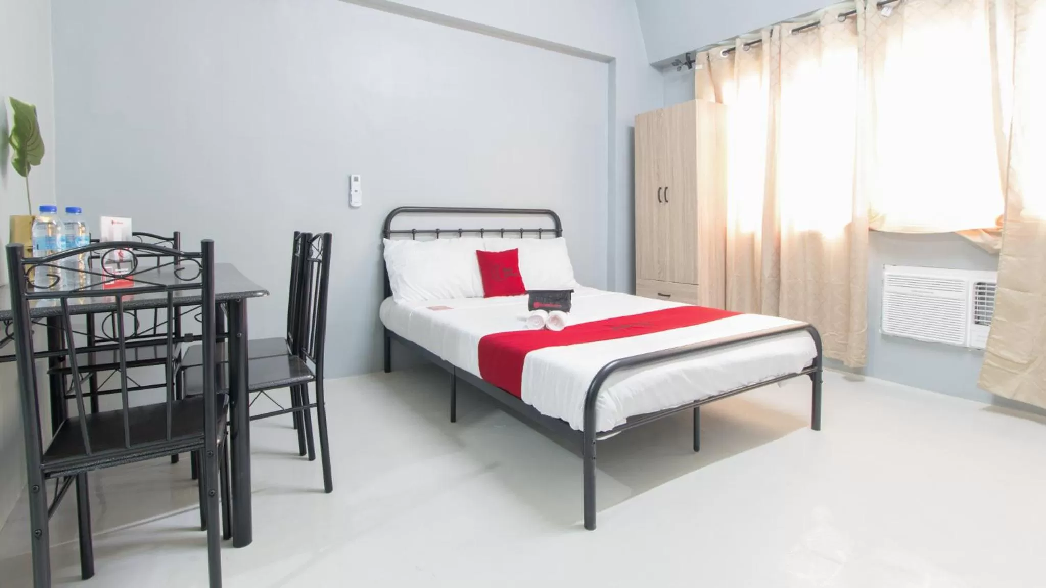 Bed in RedDoorz @ Sunfields Lipa Batangas
