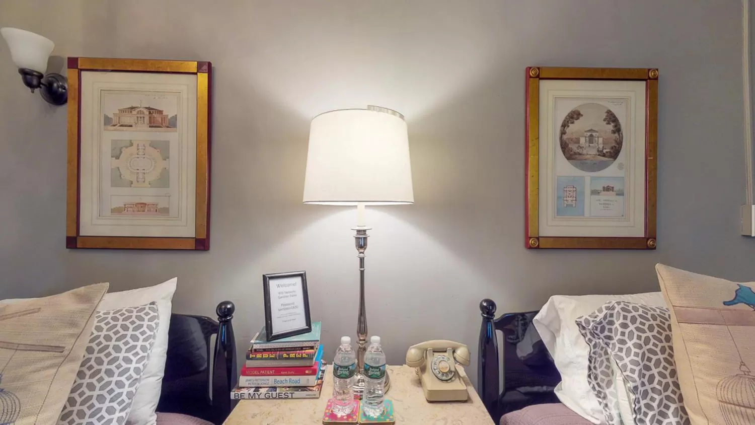 Bed in Gardner Farm Inn