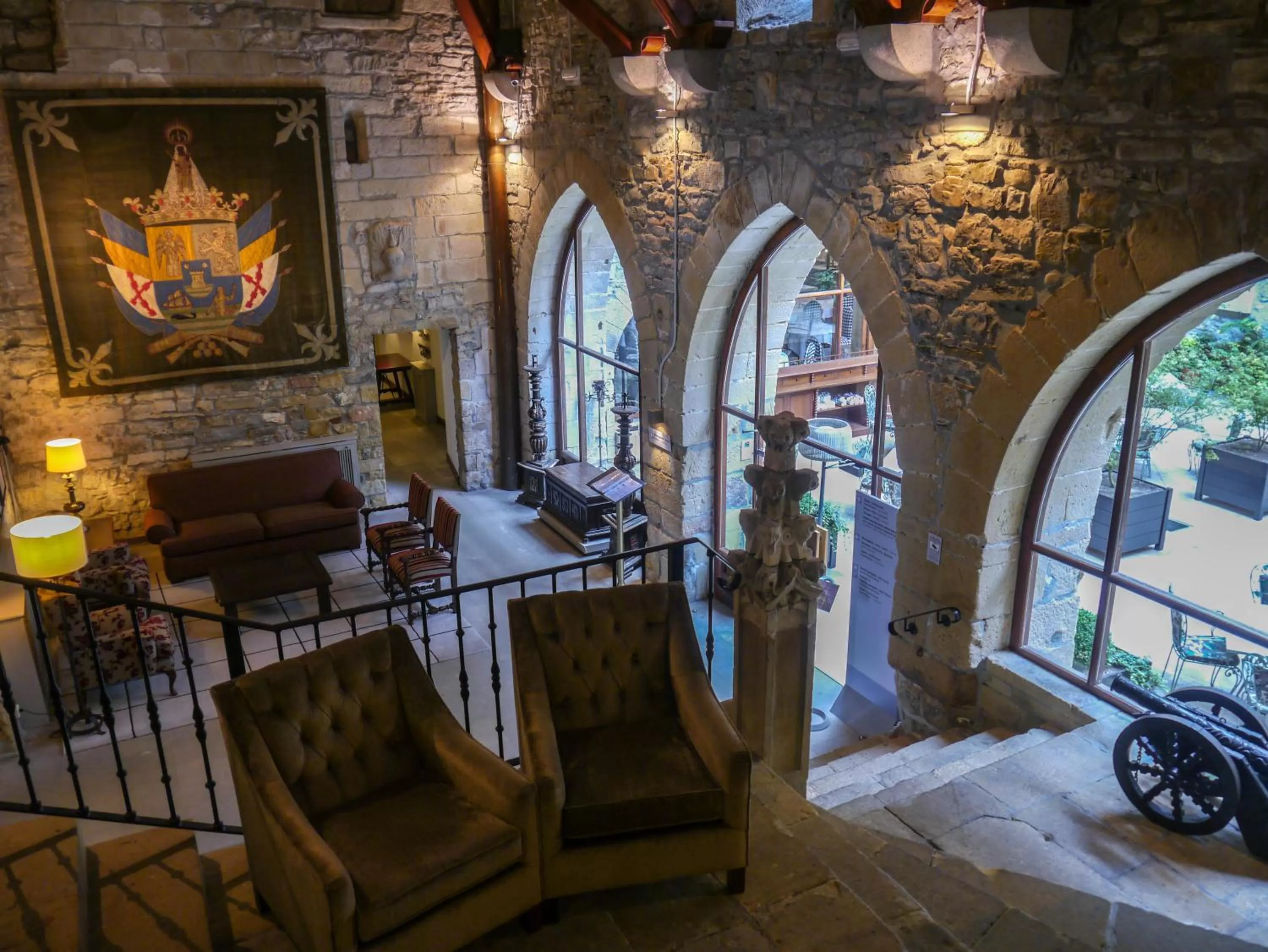 Lobby or reception in Parador de Hondarribia