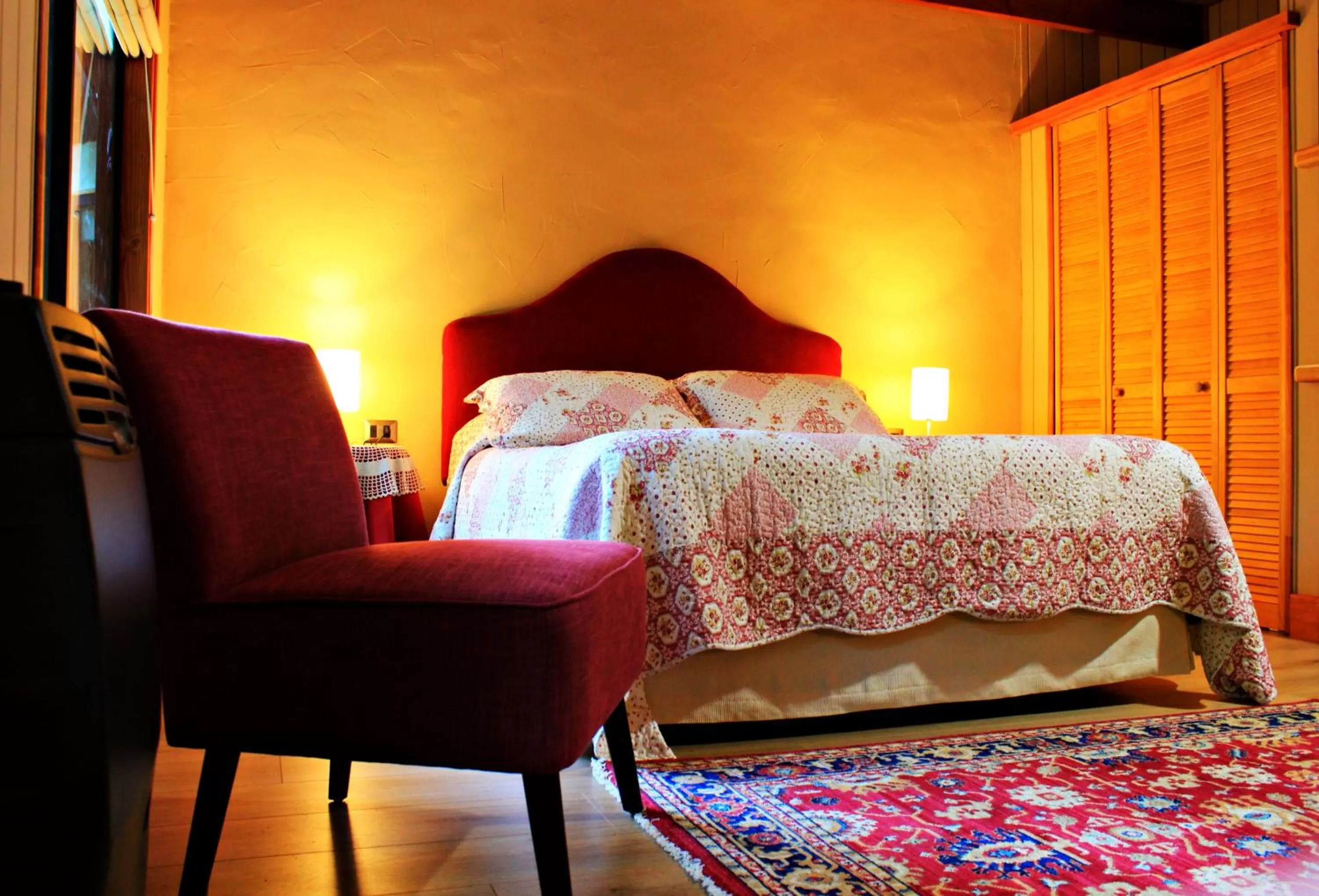 Bed in Hotel Salto del Carileufu