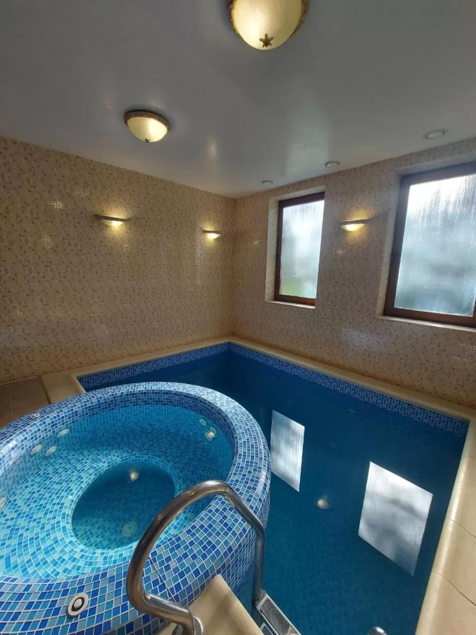 Hot Tub in ONOVO Dendra Hotel