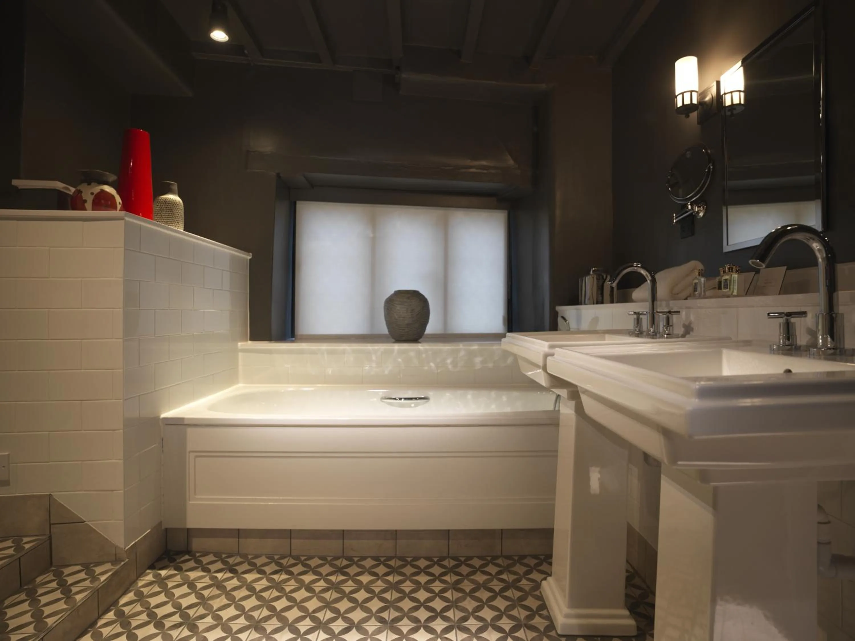 Bathroom in The Lygon Arms - an Iconic Luxury Hotel