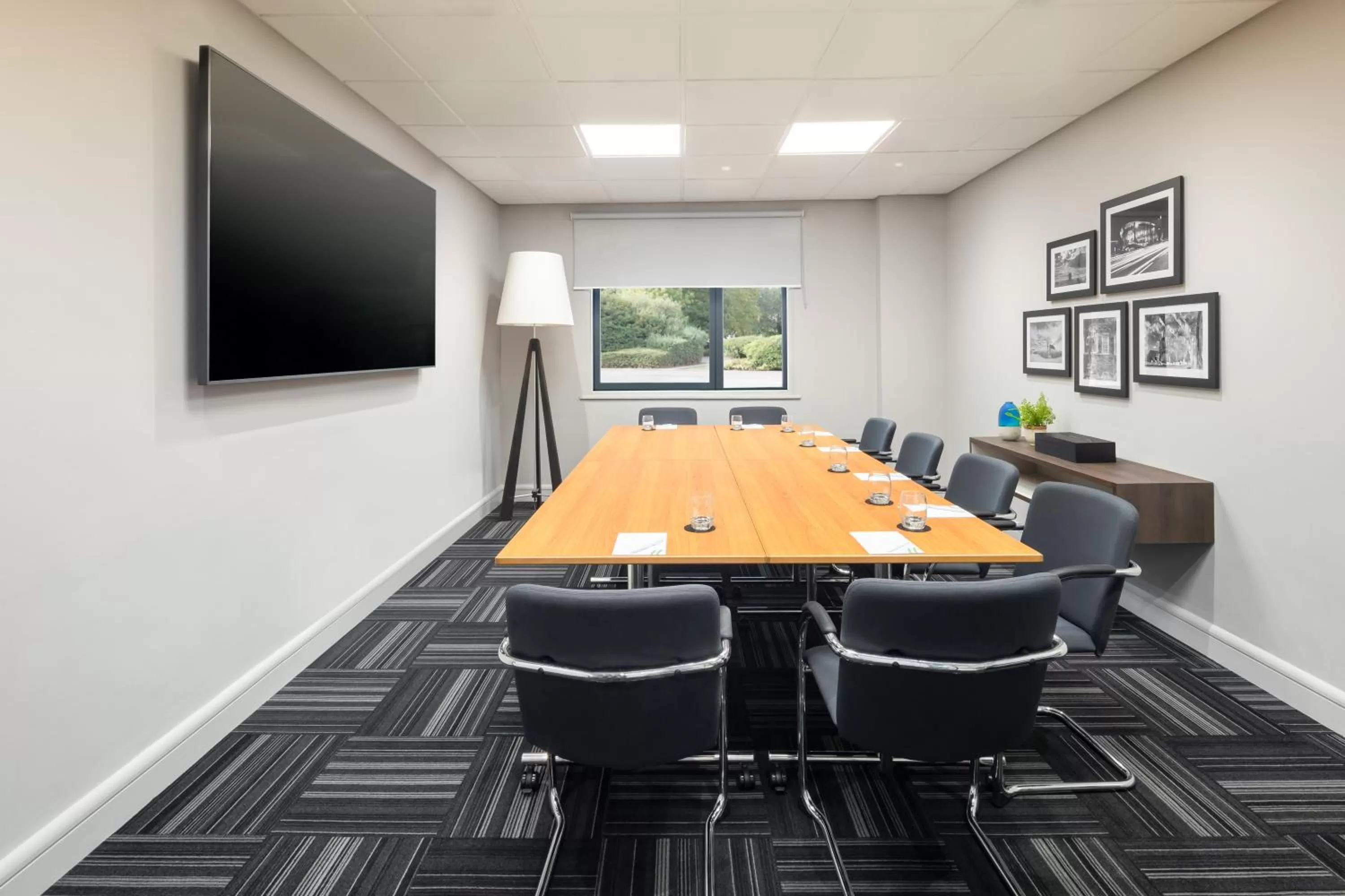 Business facilities in Holiday Inn Aylesbury by IHG