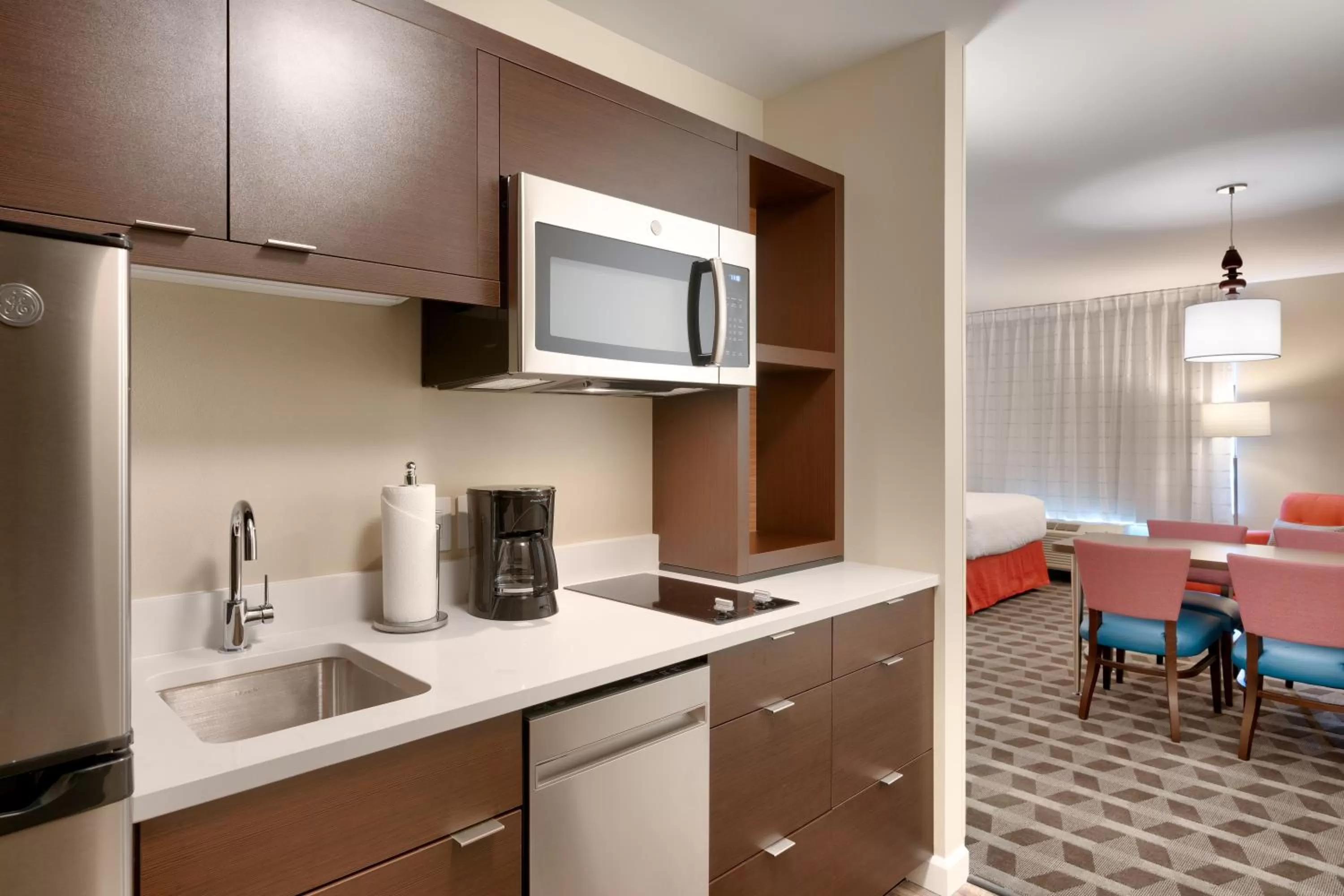 Kitchen or kitchenette in TownePlace Suites by Marriott Salt Lake City Draper