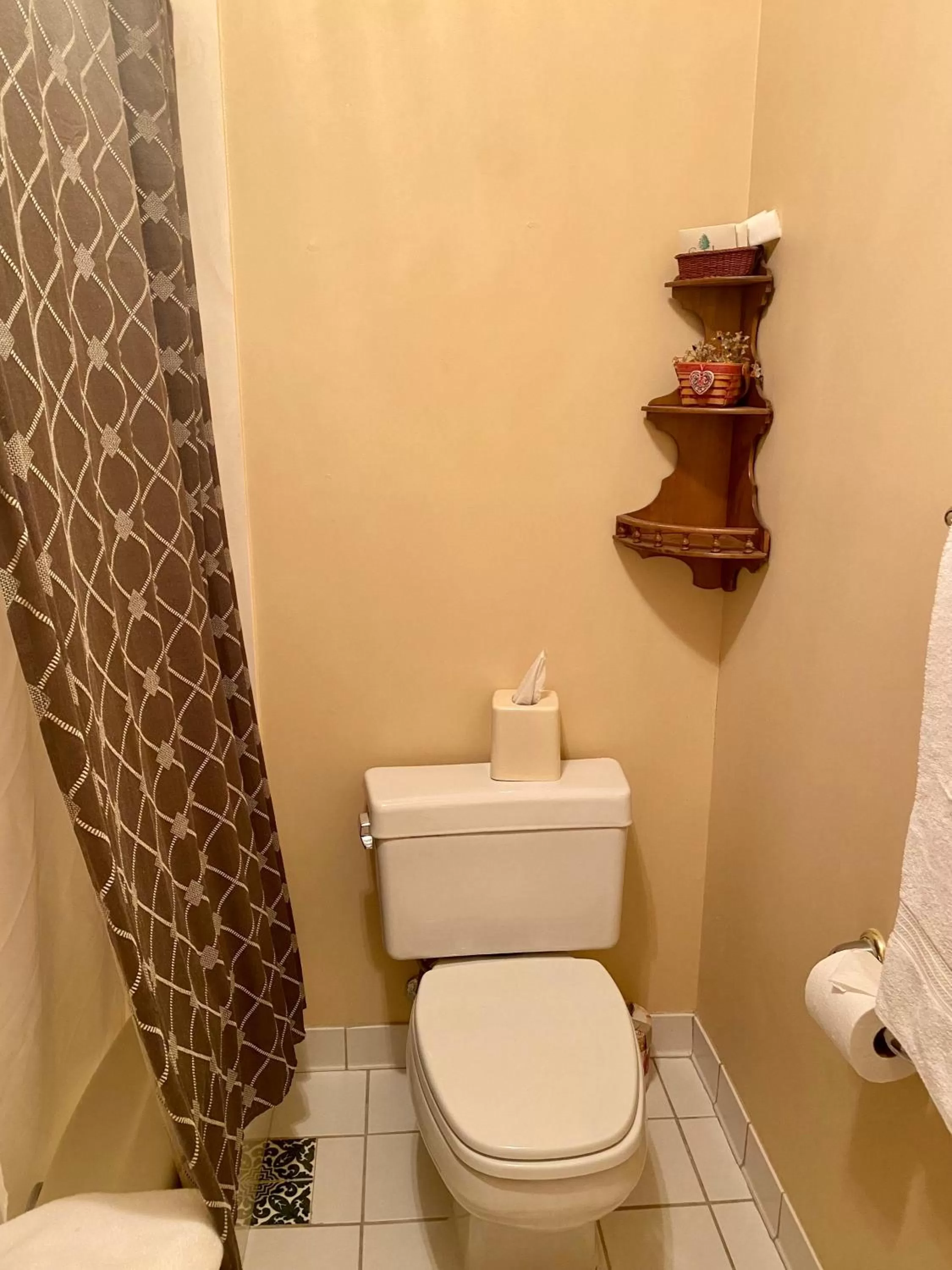 Bathroom in The Cypress Inn