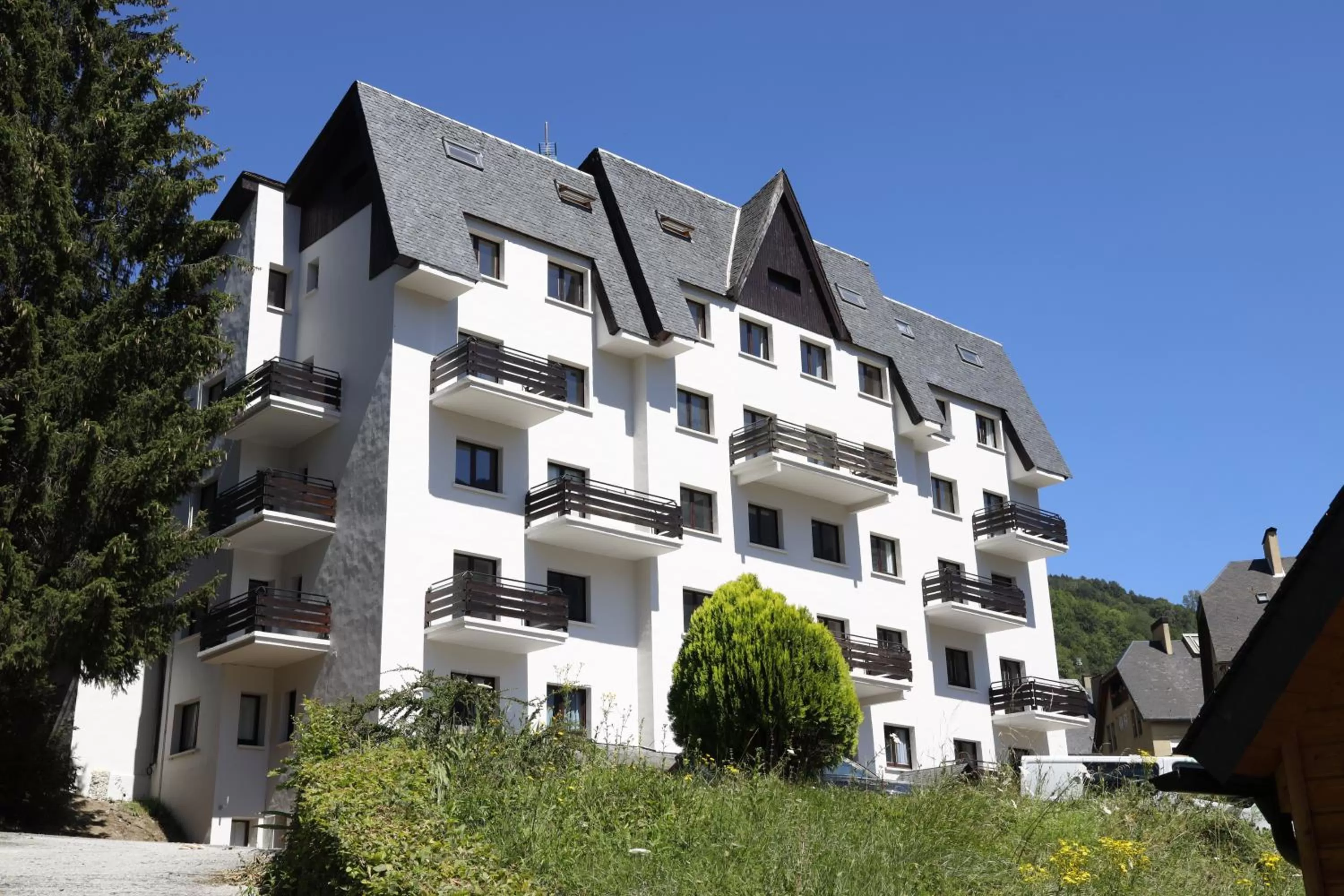 Property building in Hotel Blu Aran