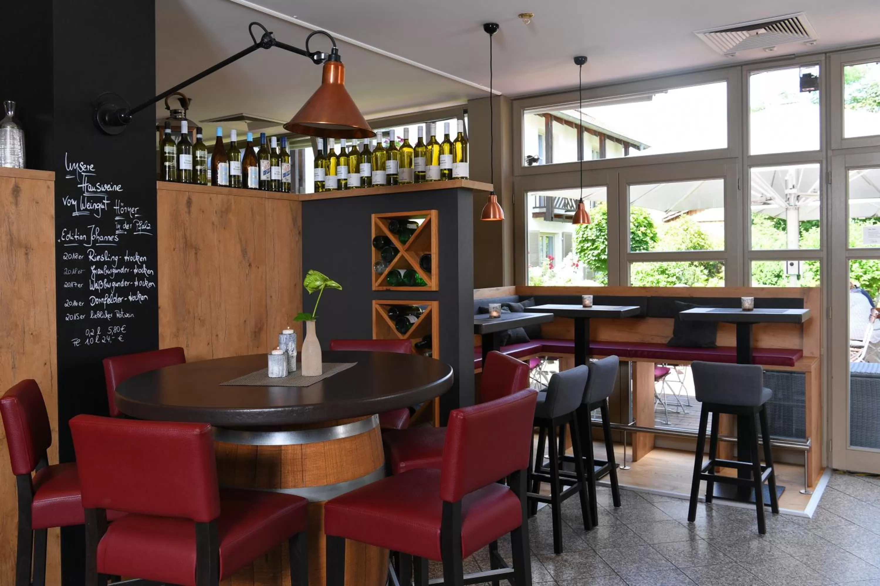 Restaurant/places to eat in Landhotel Schnuck