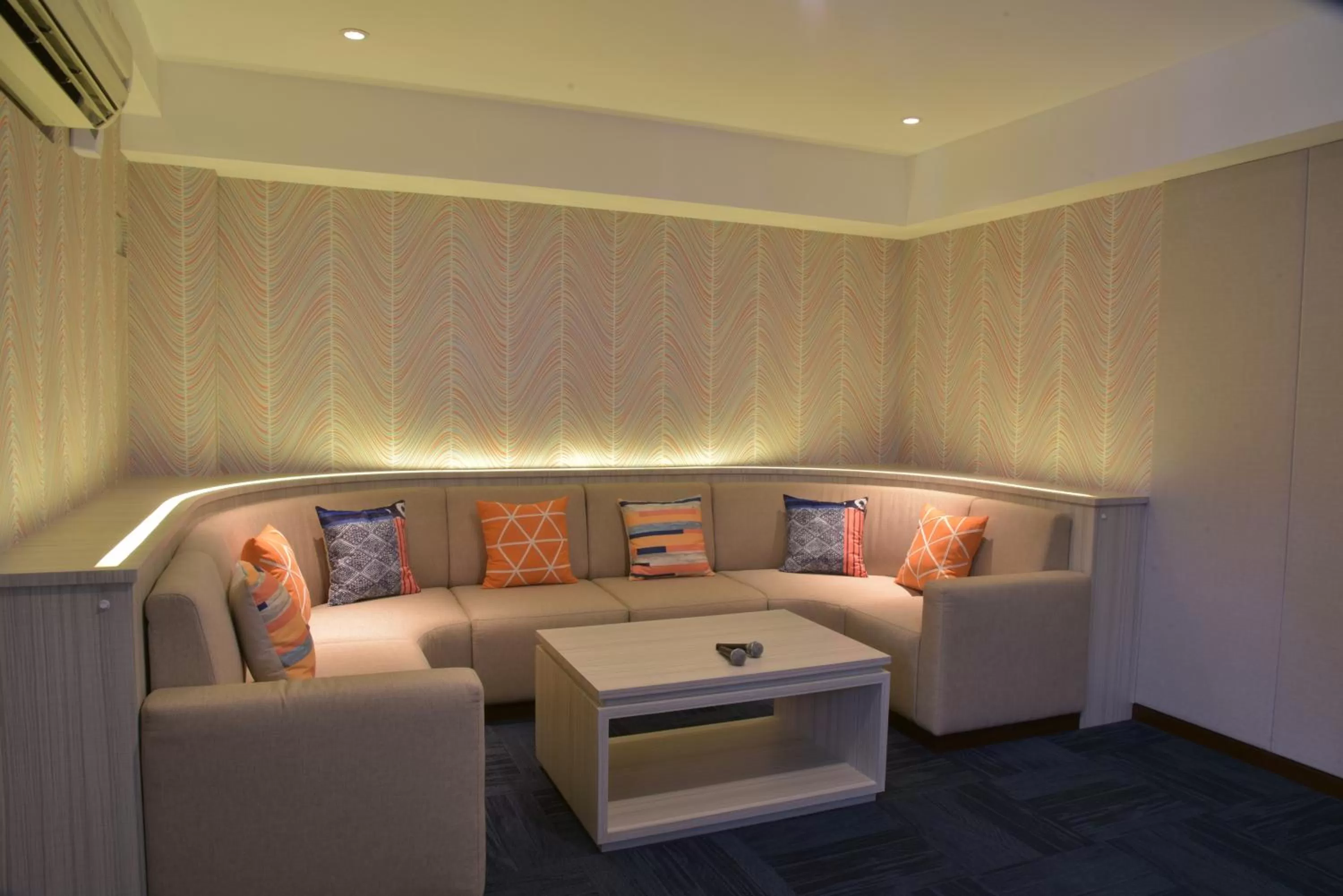 Bed in Mason Pine Hotel Bandung