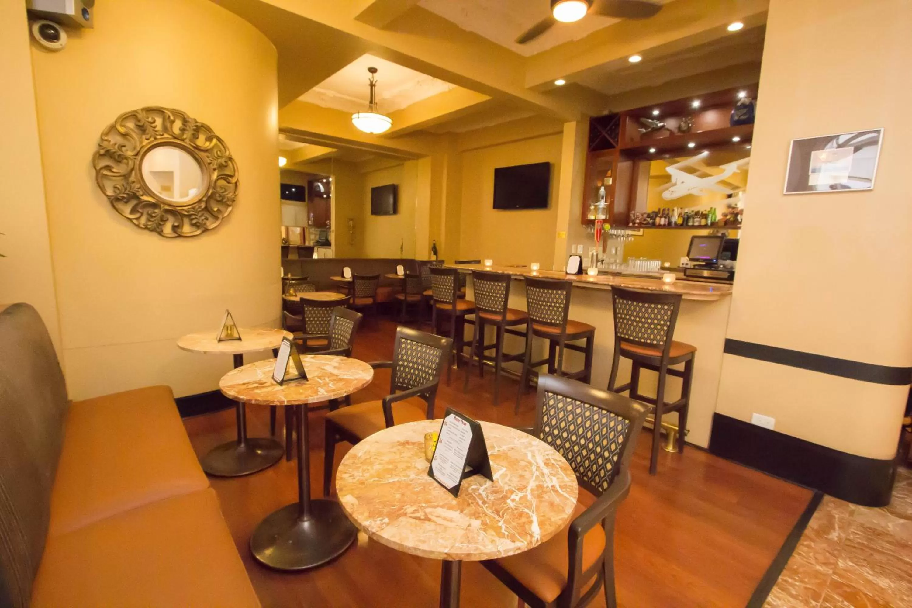 Lounge or bar in Chancellor Hotel on Union Square