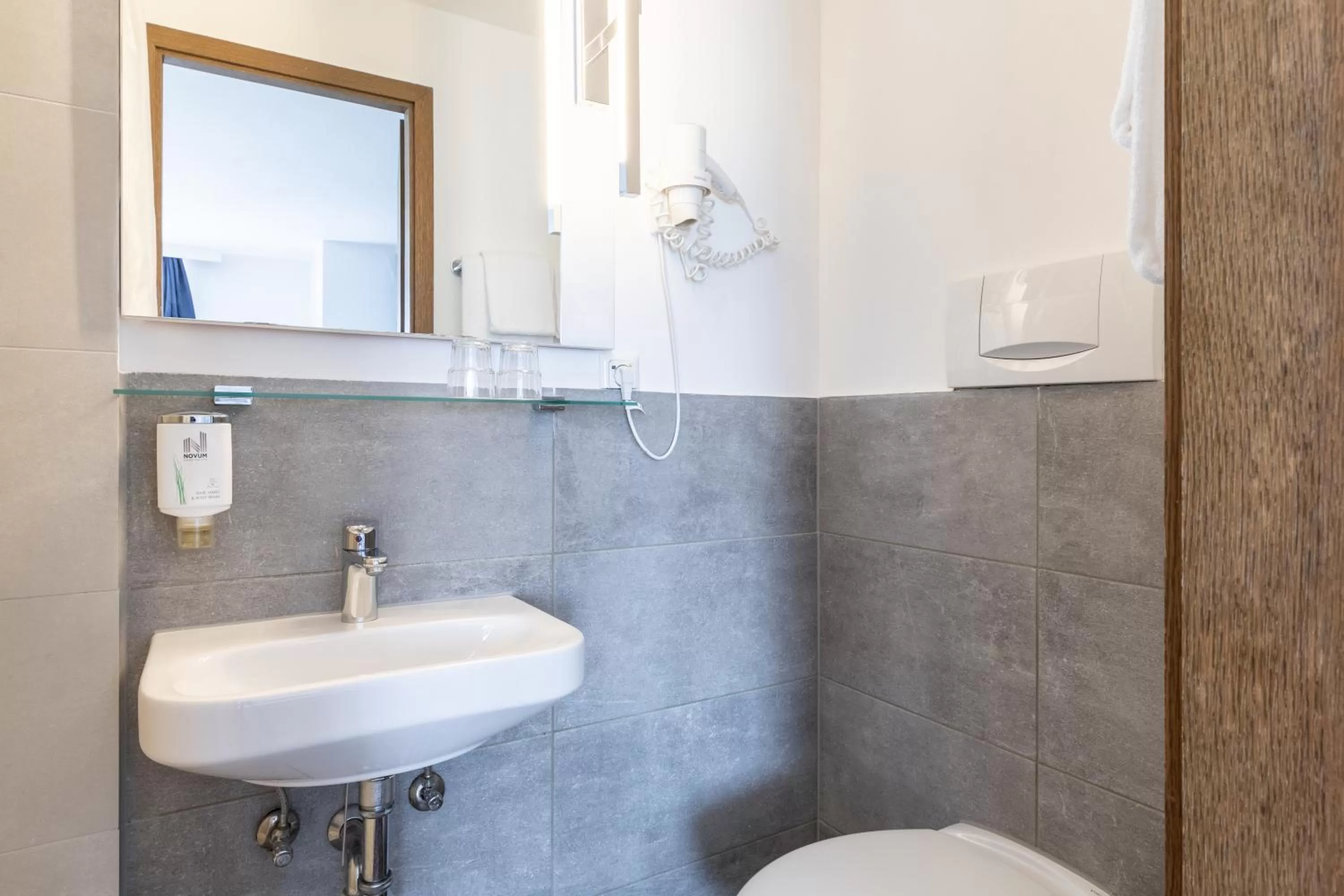 Bathroom in Hotel Ambassador Essen