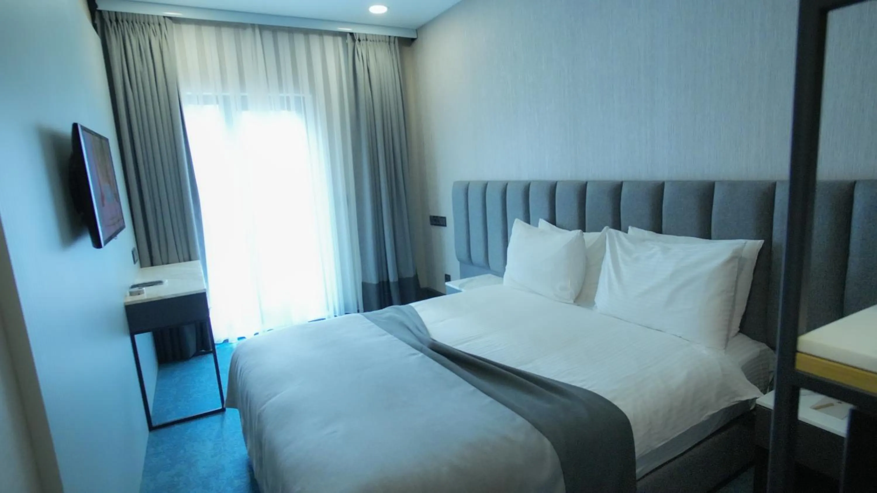 Bed in Dosso Dossi Hotels Old City