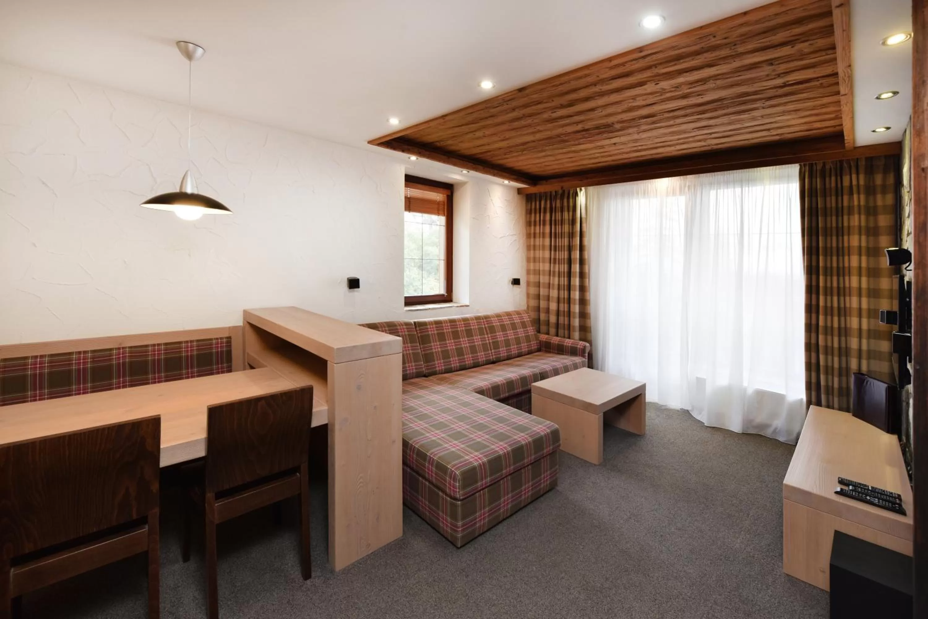 Living room, Bed in APLEND Hotel Kukučka