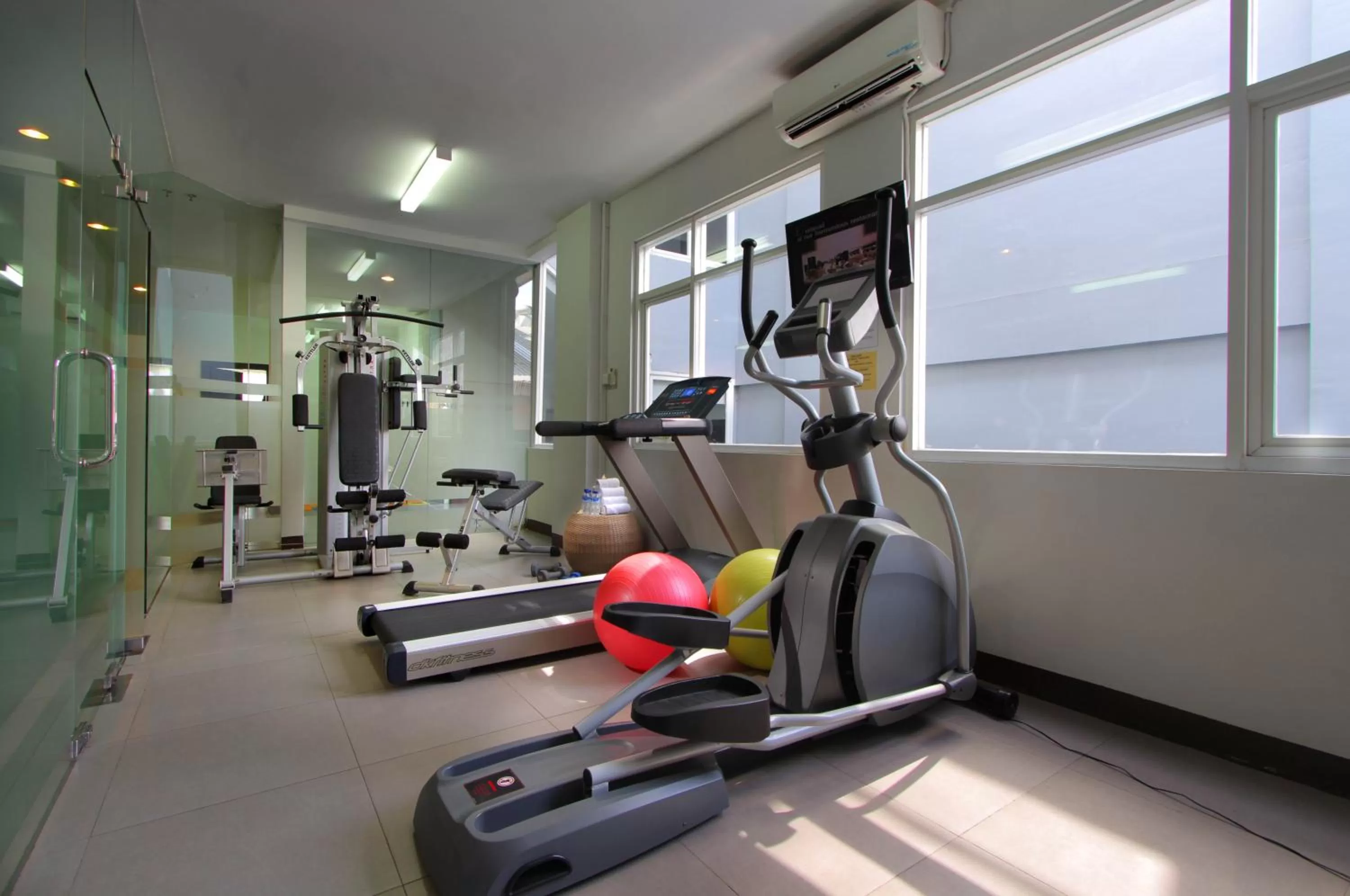 Fitness centre/facilities in b Hotel Bali & Spa