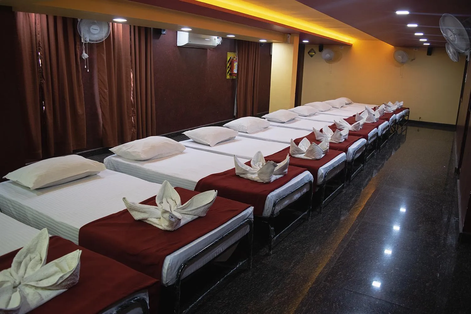 Bedroom in Hotel Lotus